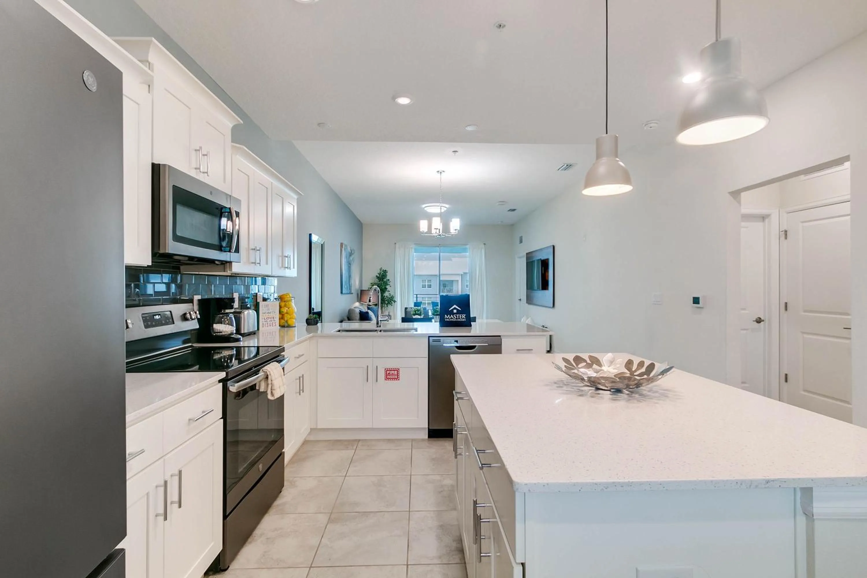 Property building in 2 Bedrooms 2 Bathrooms Storey Lake 3120-403 Pc