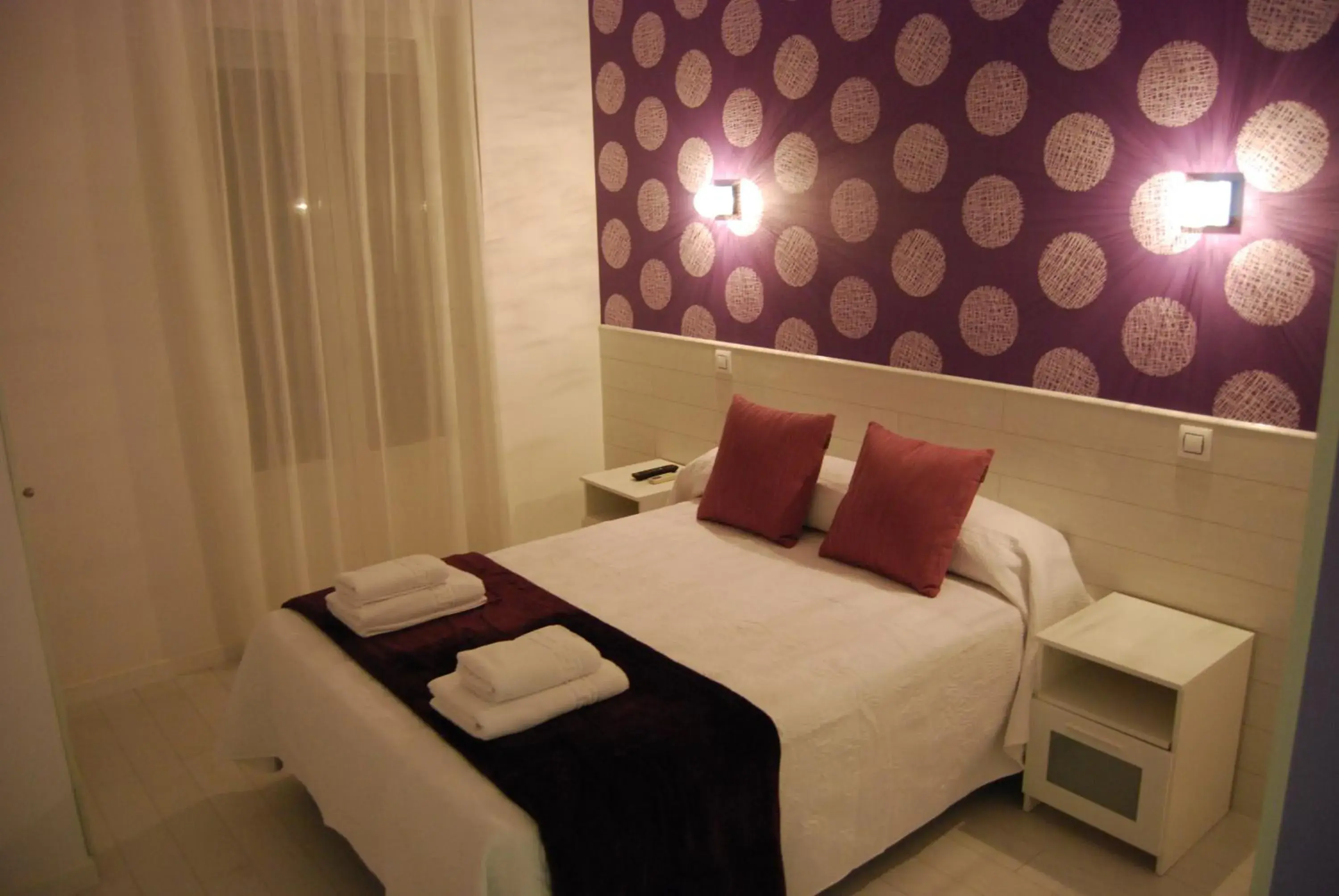 Standard Double Room in Hostal PETITE MAMAN Standard Double Room in Hostal PETITE MAMAN