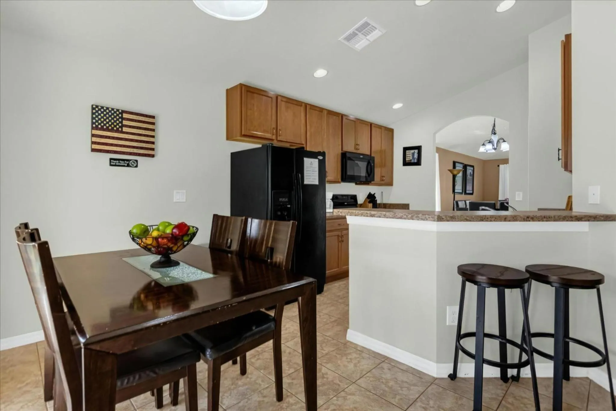 Property building in 4 Bedrooms 3 Bathrooms Veranda Palms 4461 Np