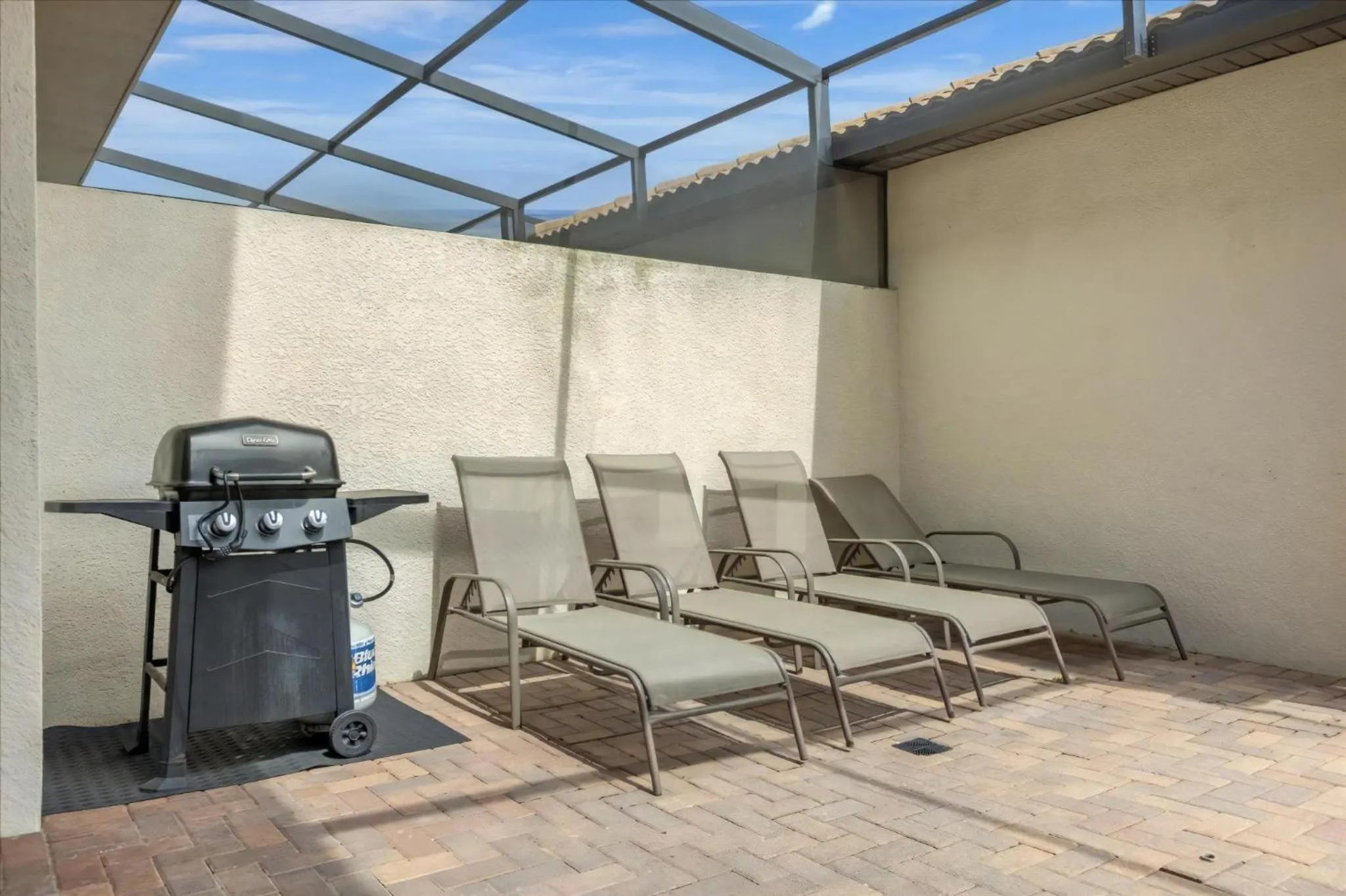 Property building in 5 Bedroom45 Bathroom Windsor At Ws 1998 Md