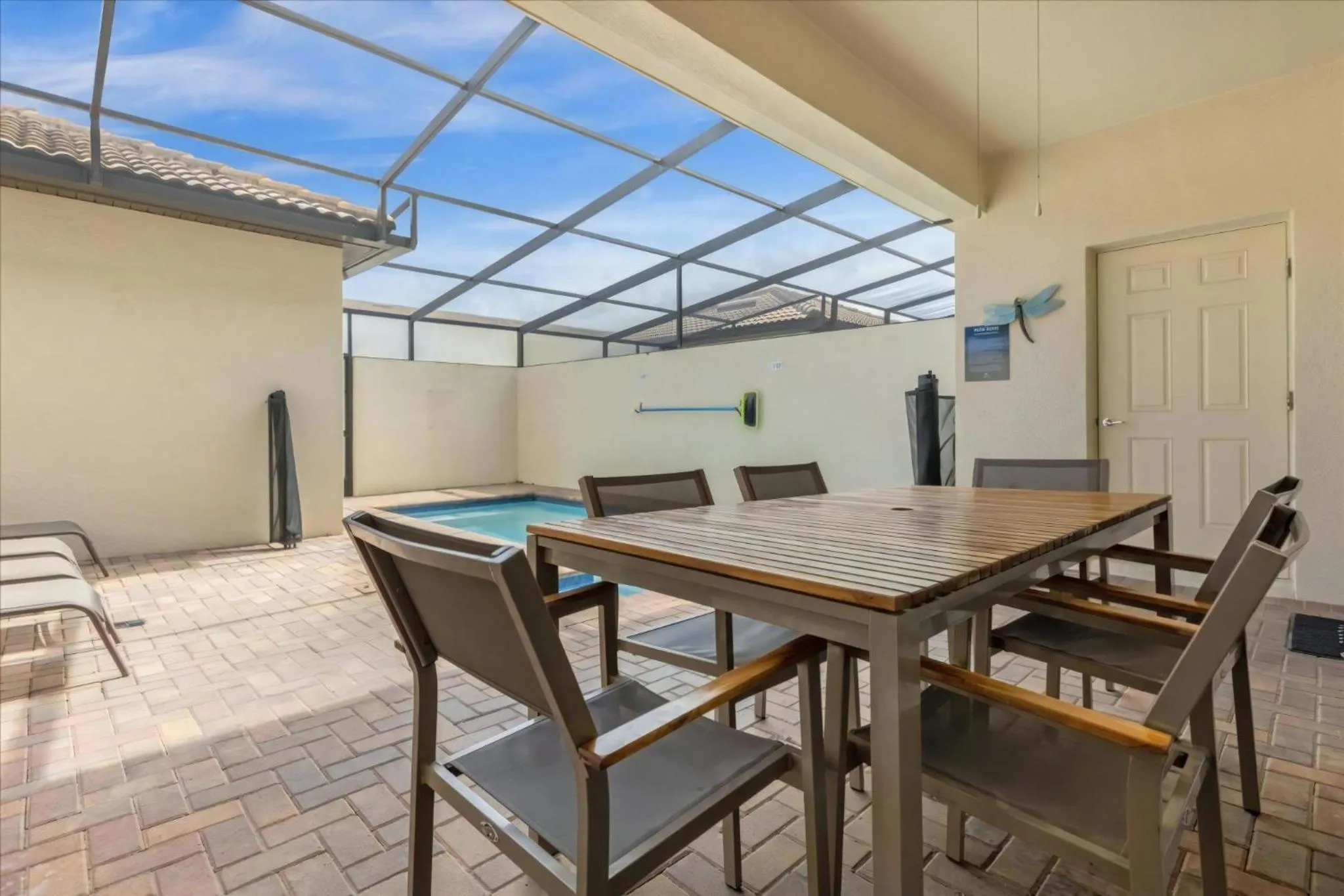 Property building in 5 Bedroom45 Bathroom Windsor At Ws 1998 Md