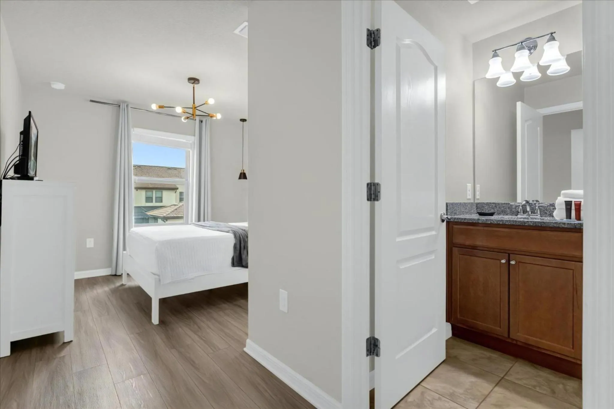 Property building, Bed in 5 Bedroom45 Bathroom Windsor At Ws 1998 Md