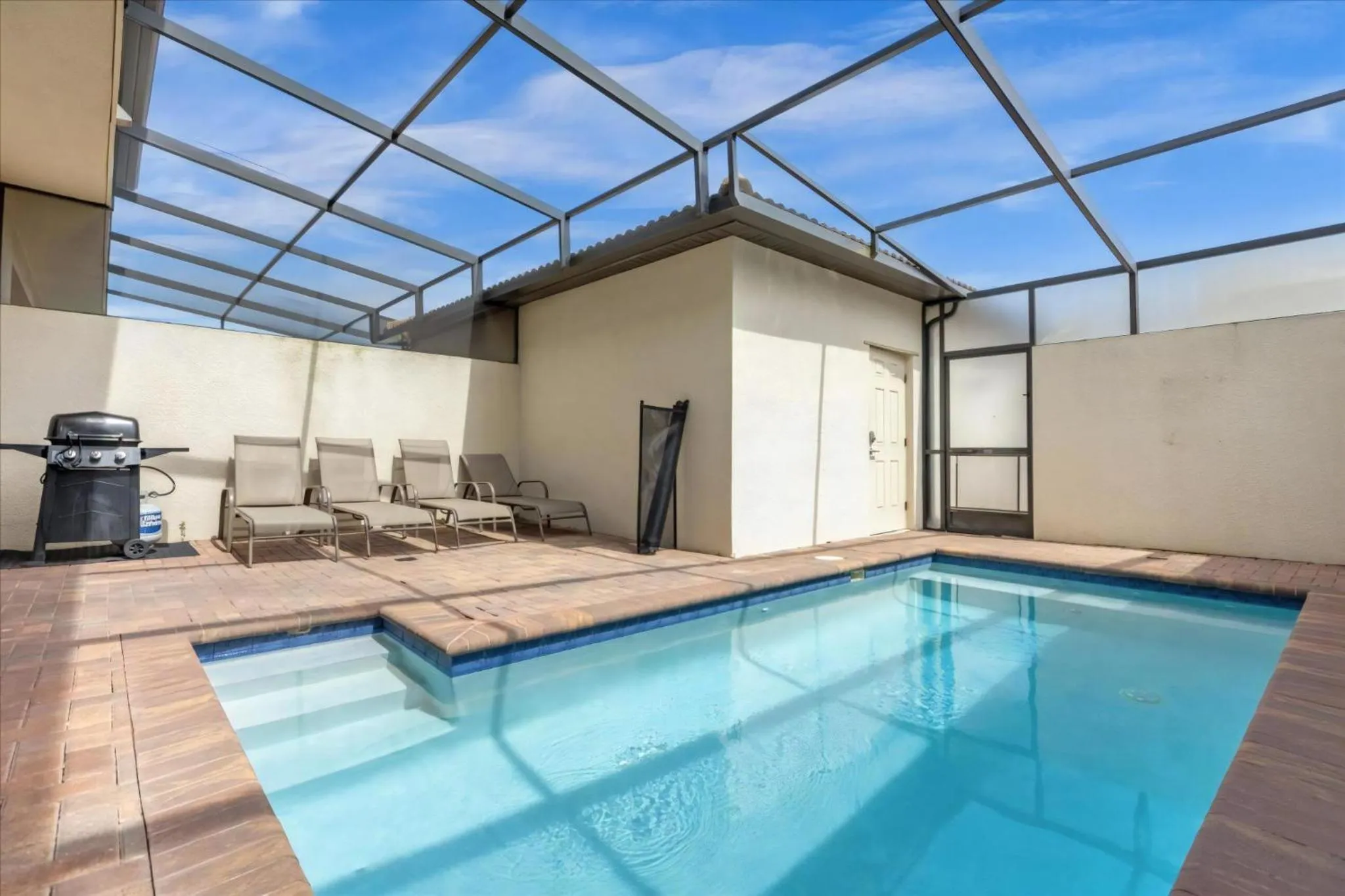 Property building in 5 Bedroom45 Bathroom Windsor At Ws 1998 Md