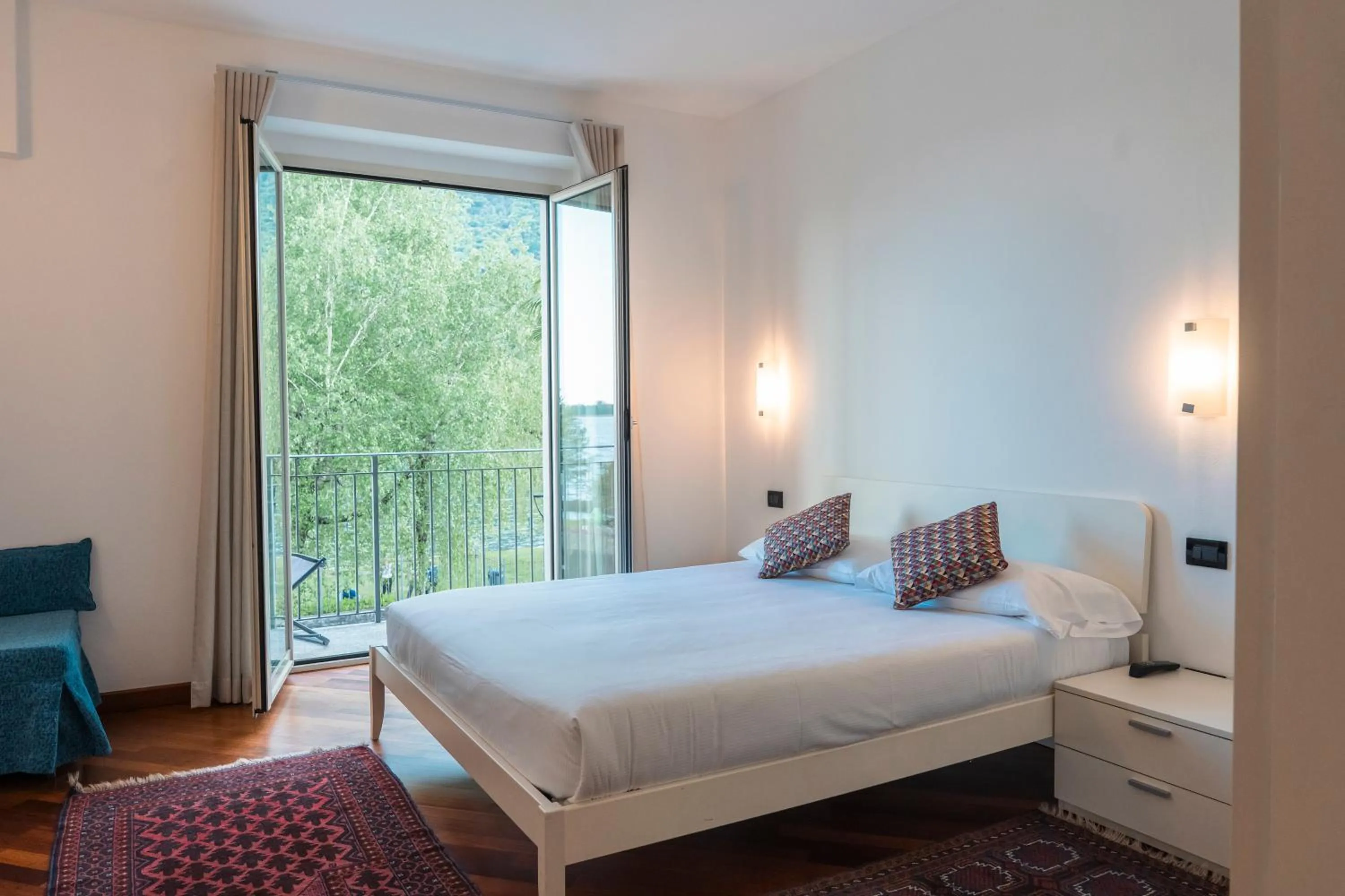 View (from property/room), Bed in Hotel Ristorante La Quartina