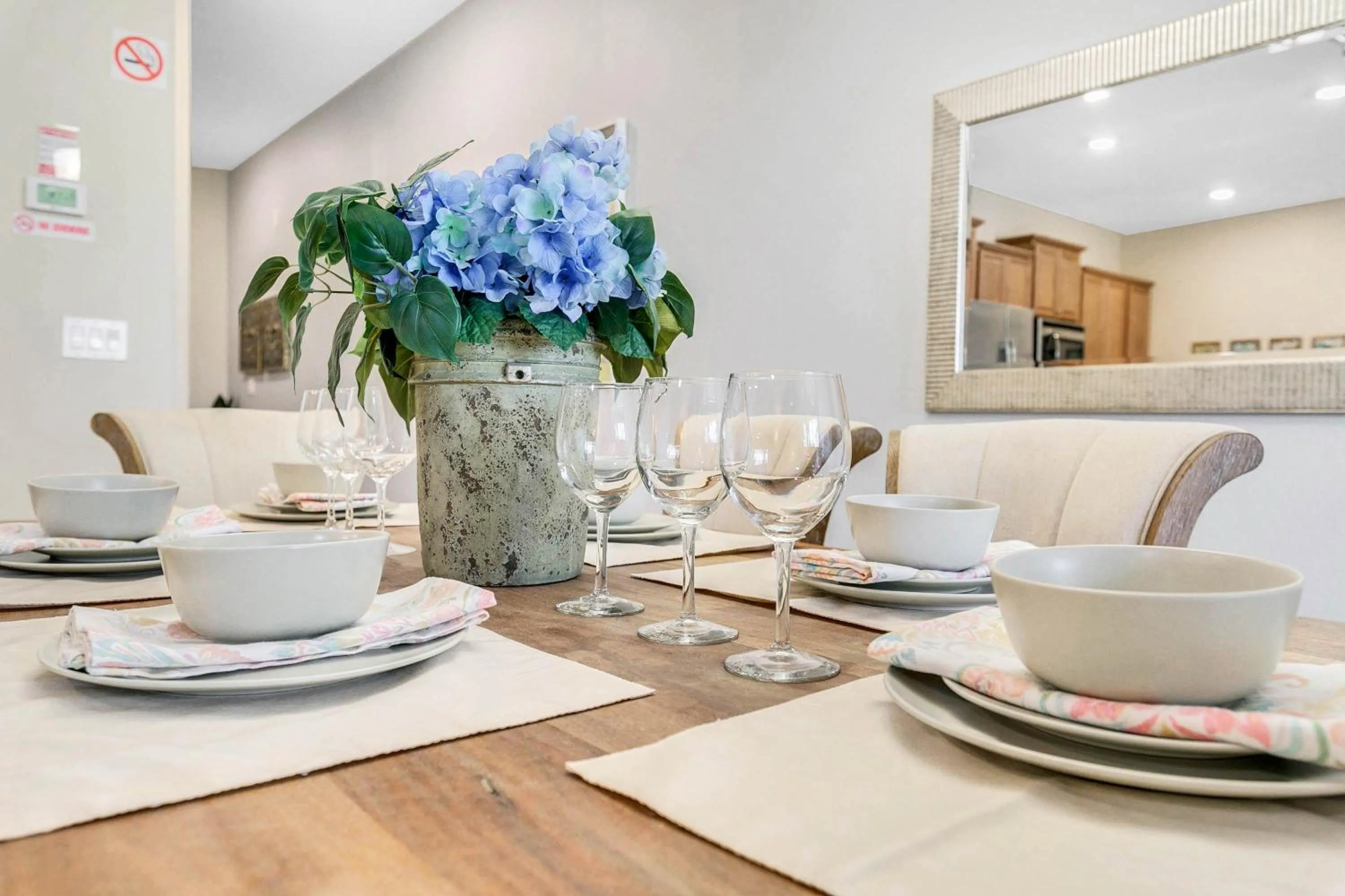 4 Bedrooms 3 Bathrooms Storey Lake 4827 Ct