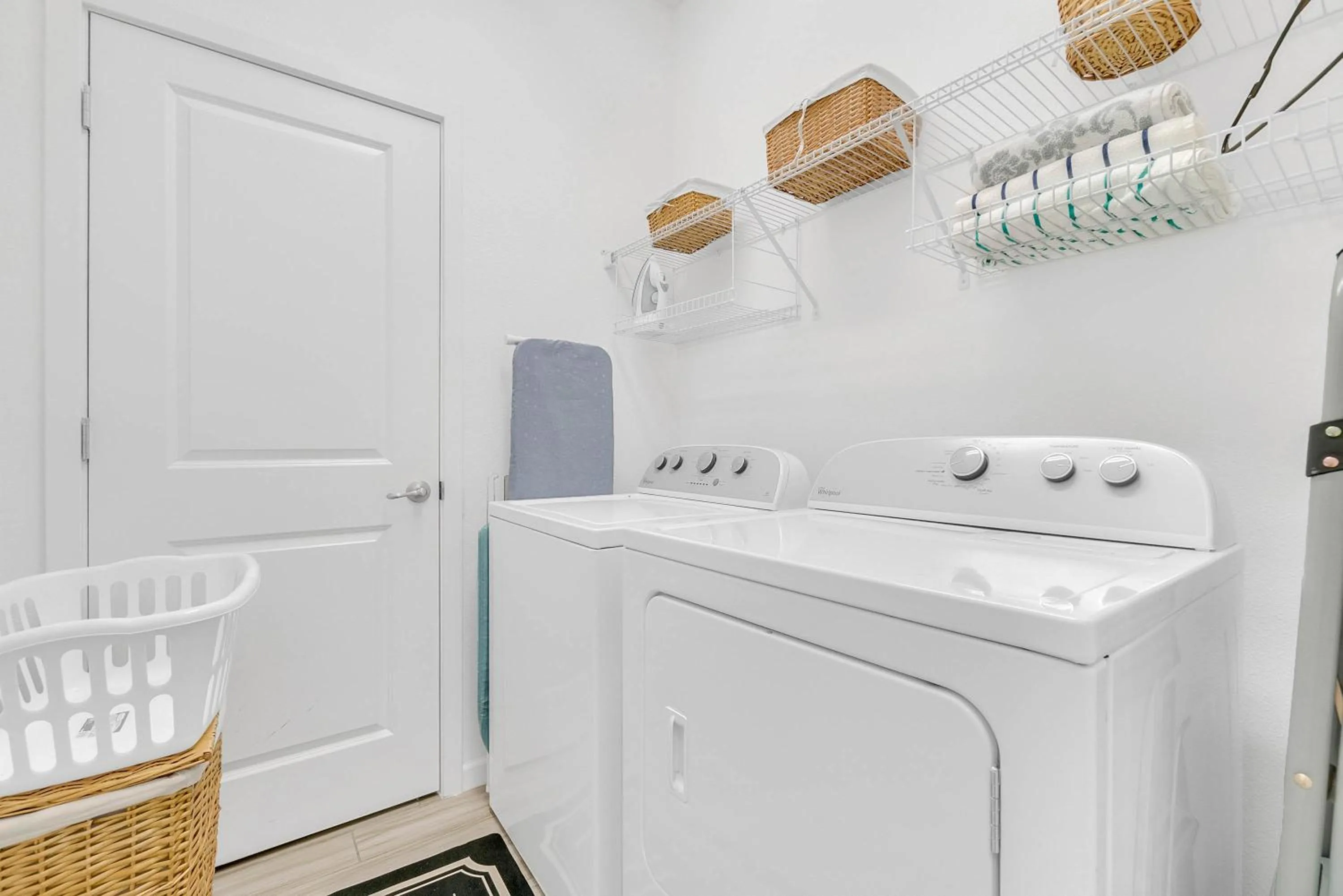 Property building in 5 Bedrooms 5 Bathrooms Sonoma 3891 Oa