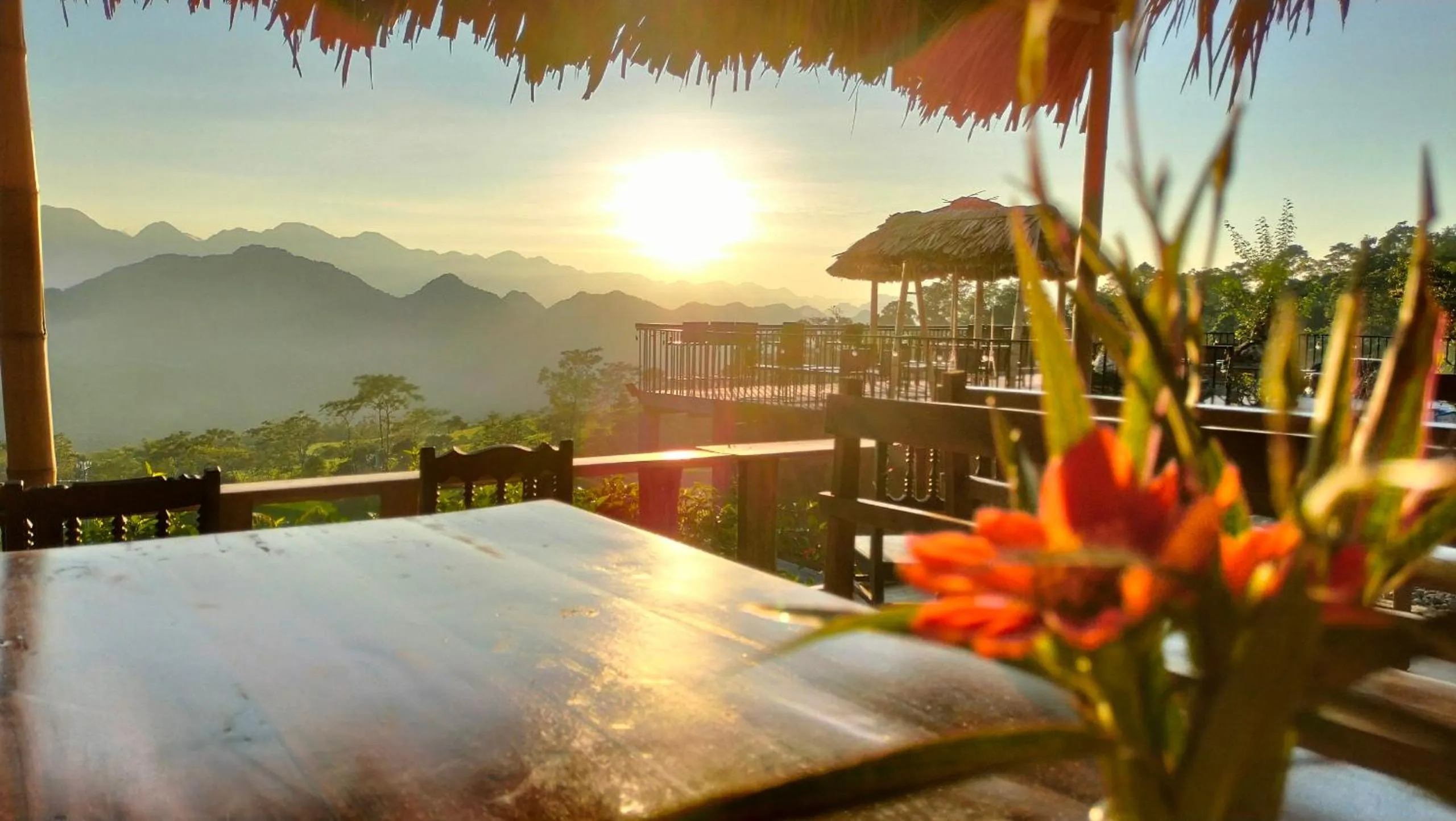 Restaurant/places to eat in Pu Luong May Home & Cafe