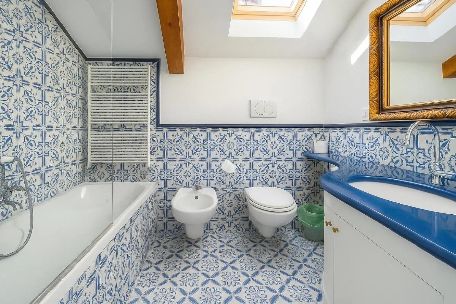 Toilet in The Secret Garden Relais