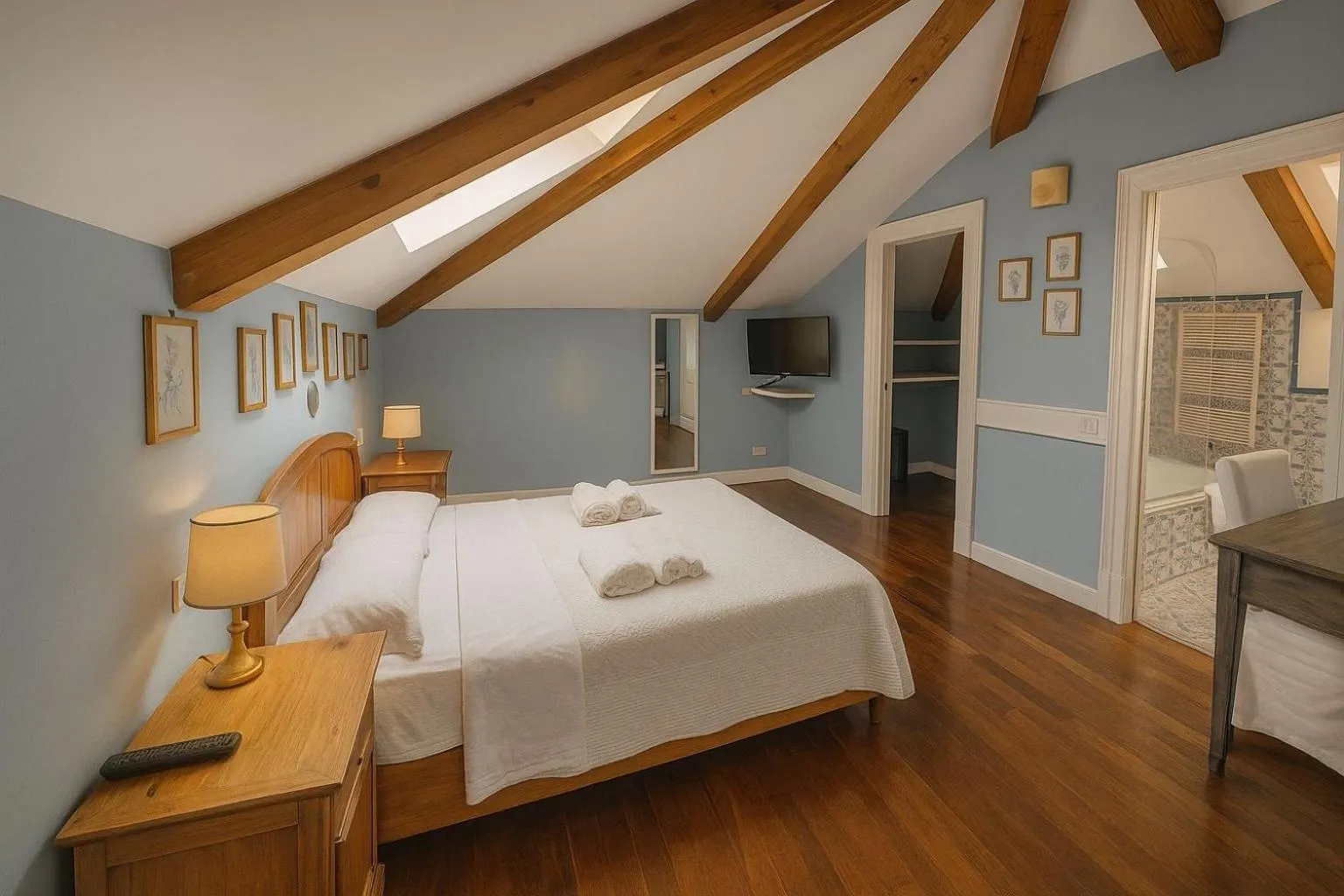 Bed in The Secret Garden Relais