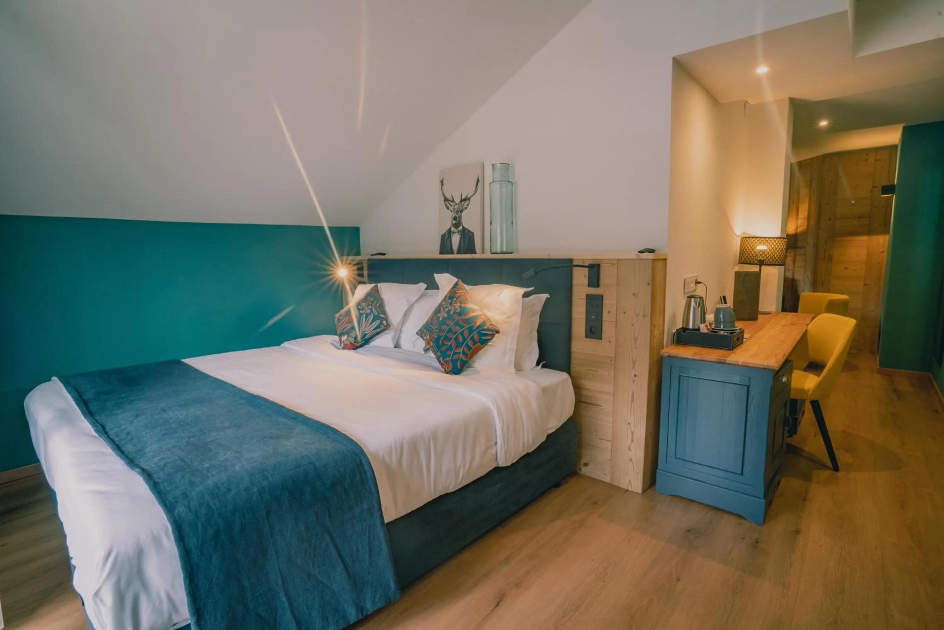 Seating area, Bed in Terra-Beka Lodge