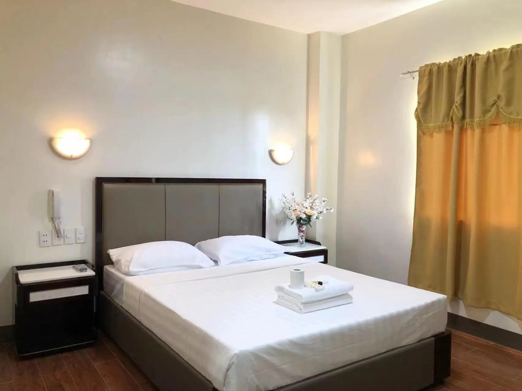 Bed in Meaco Royal Hotel- Aparri