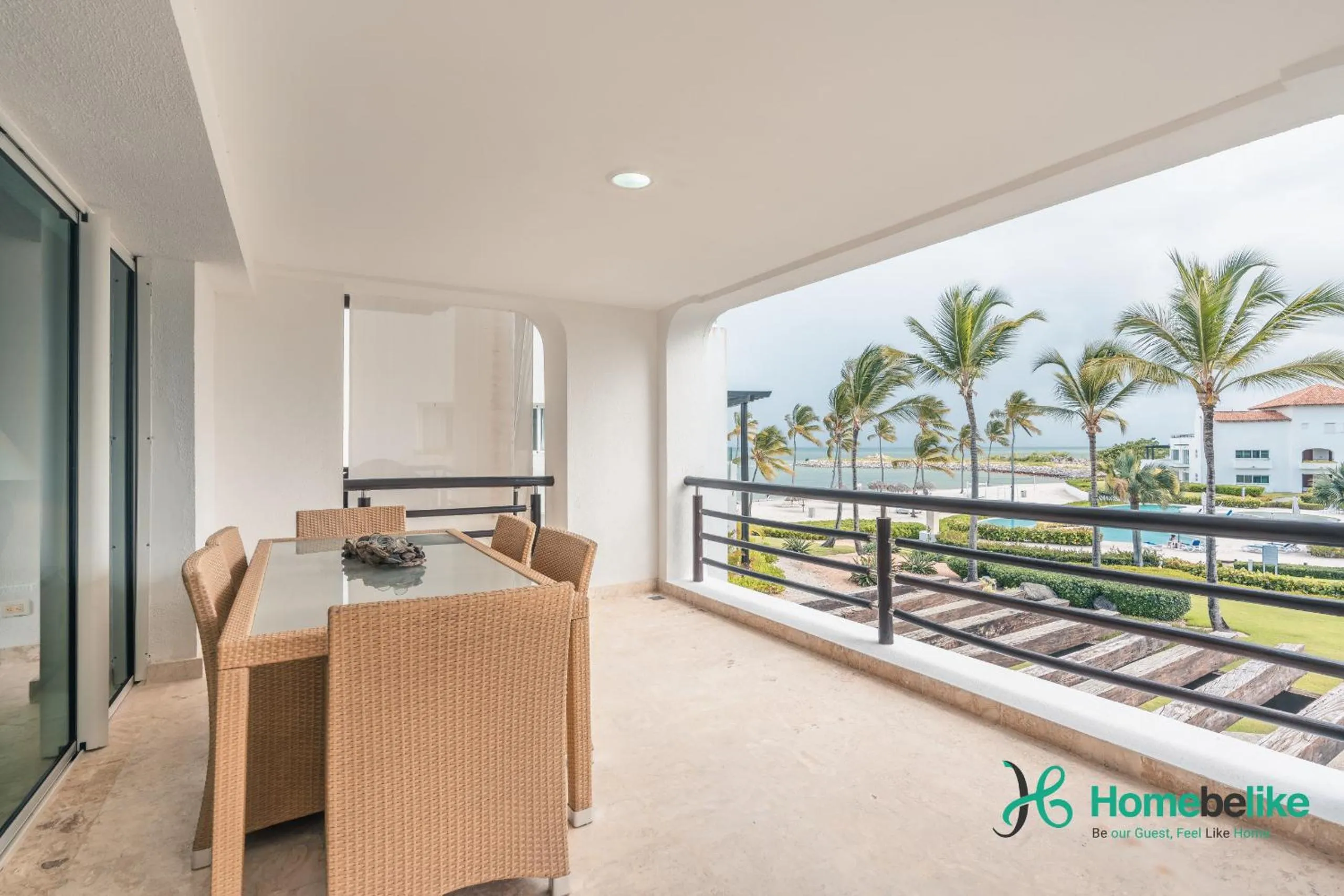 Patio in Ocean View 1 BR Apartment at Punta Palmera DB7