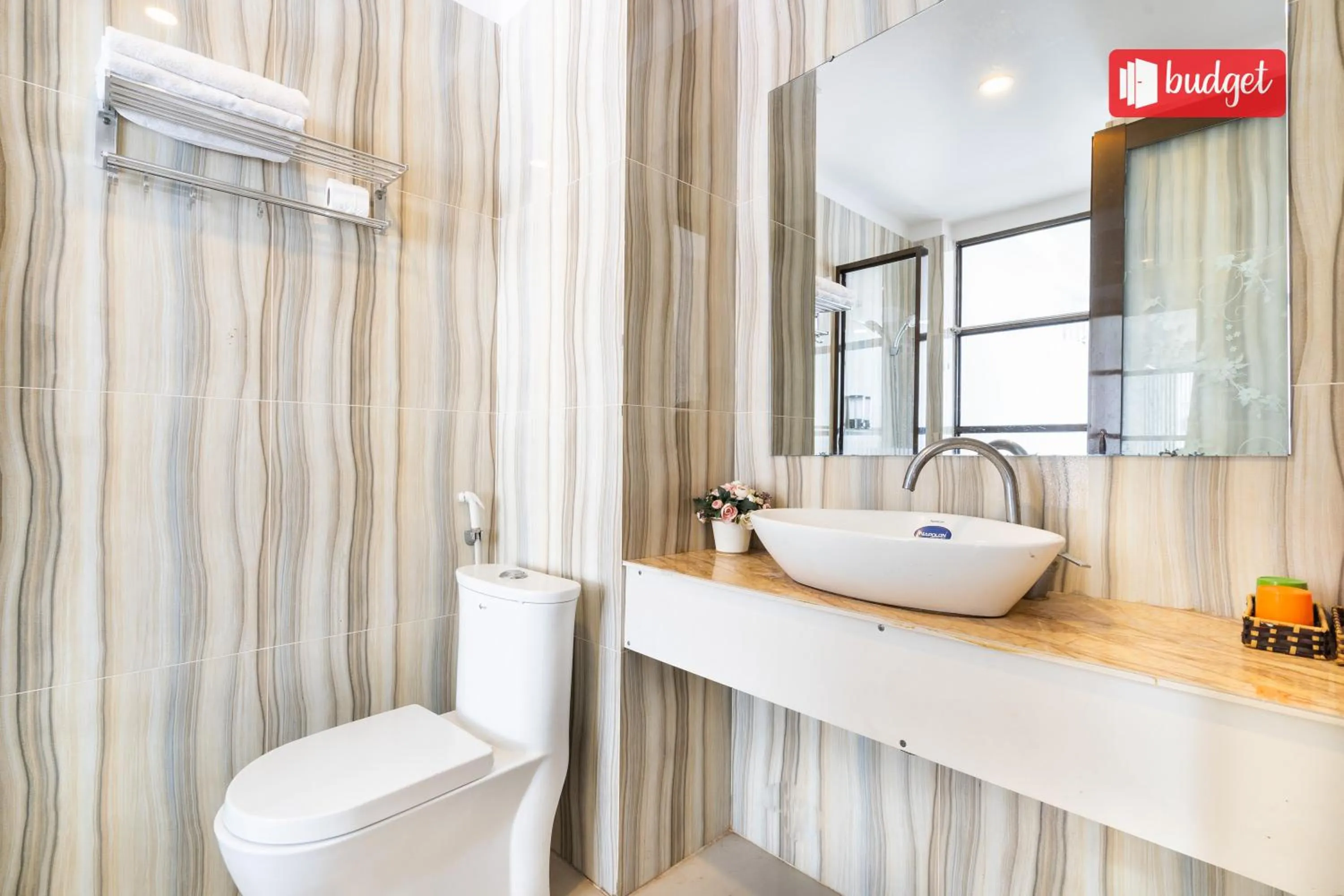 Toilet in Khanh Linh Hotel