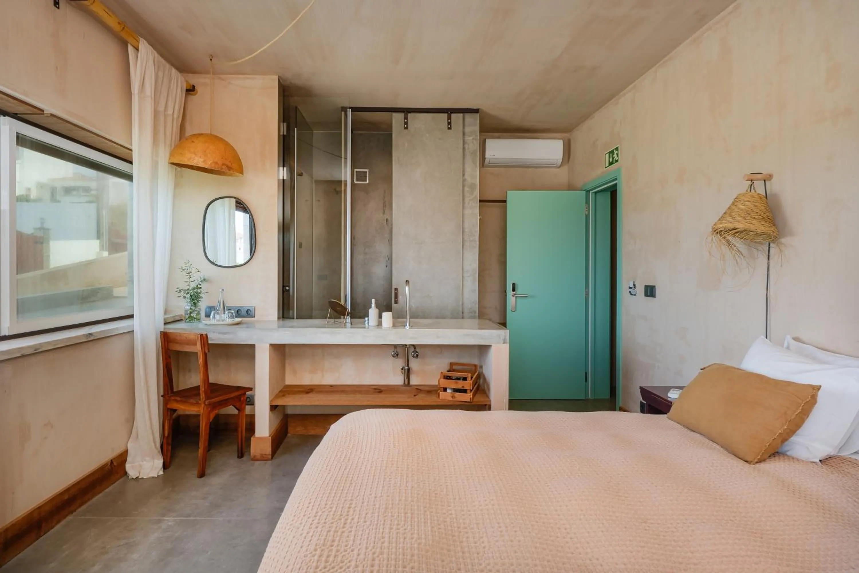 Bed in Azenhas do Mar Valley House