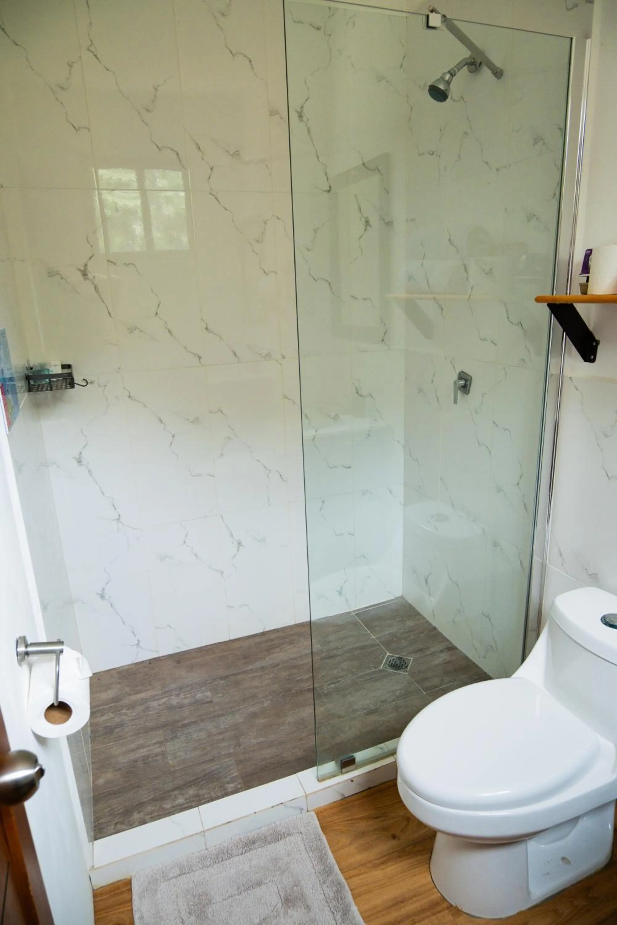 Bathroom in Equinoccio Hotel