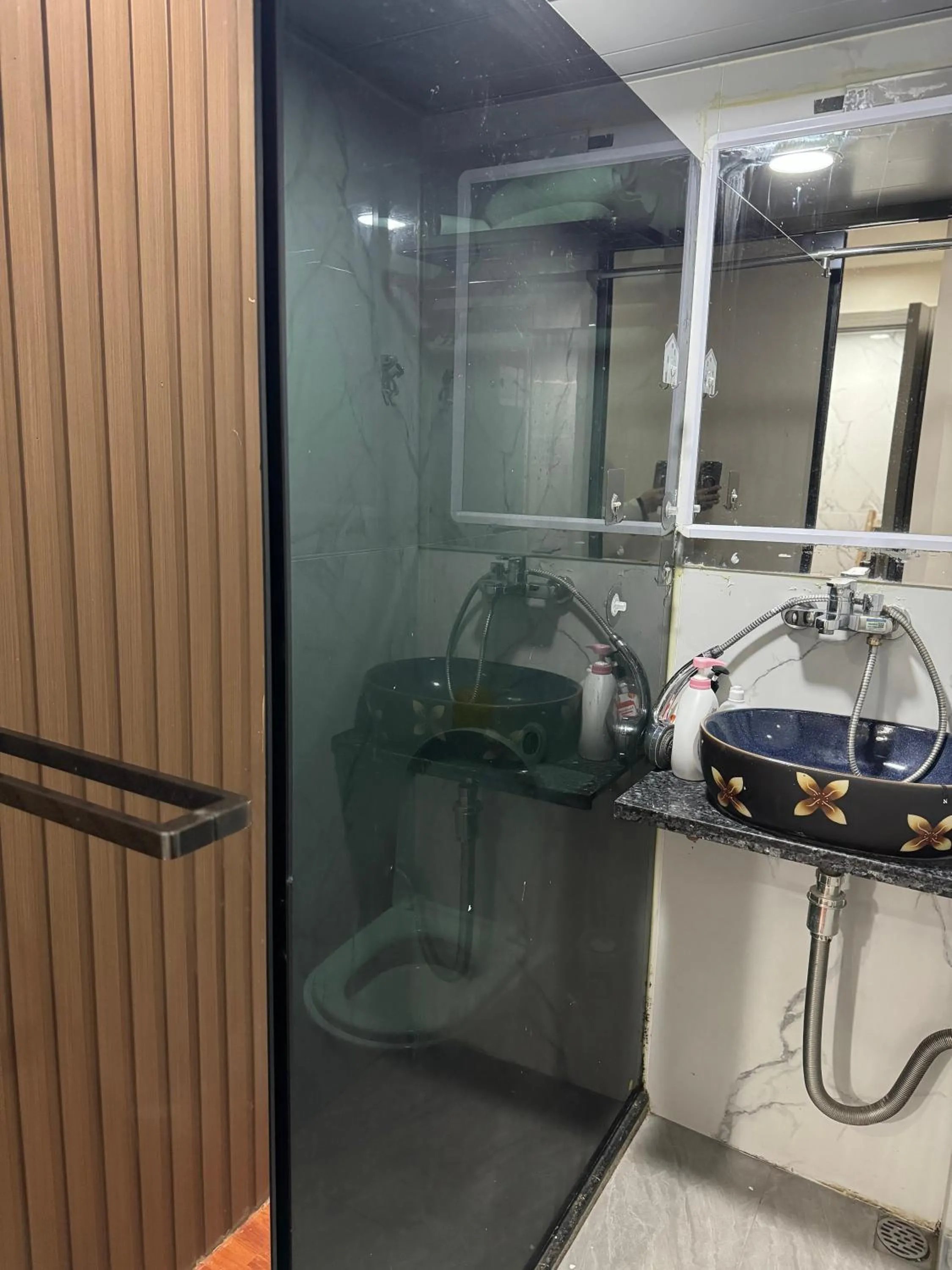 Shower in Sleep Cubee Hostel