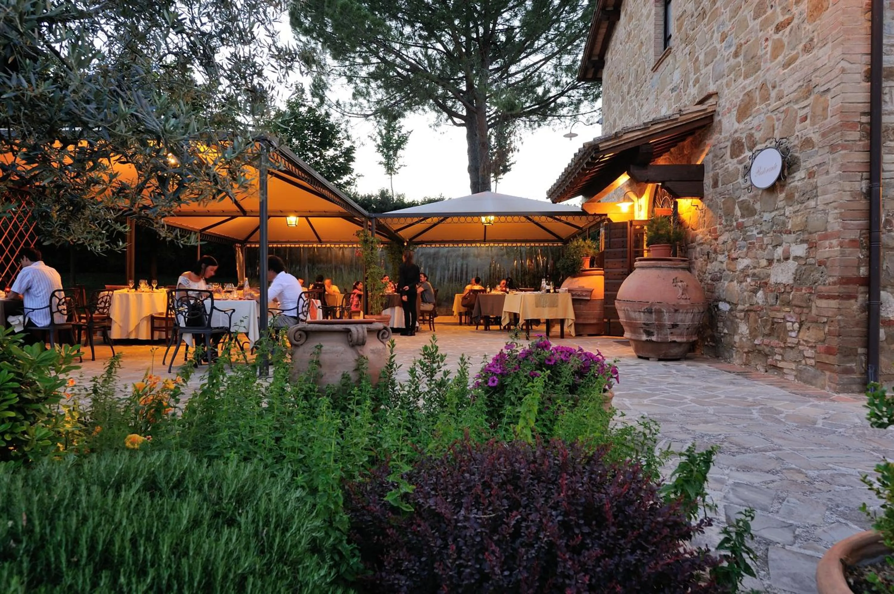 Restaurant/places to eat in Ripa Relais Colle Del Sole