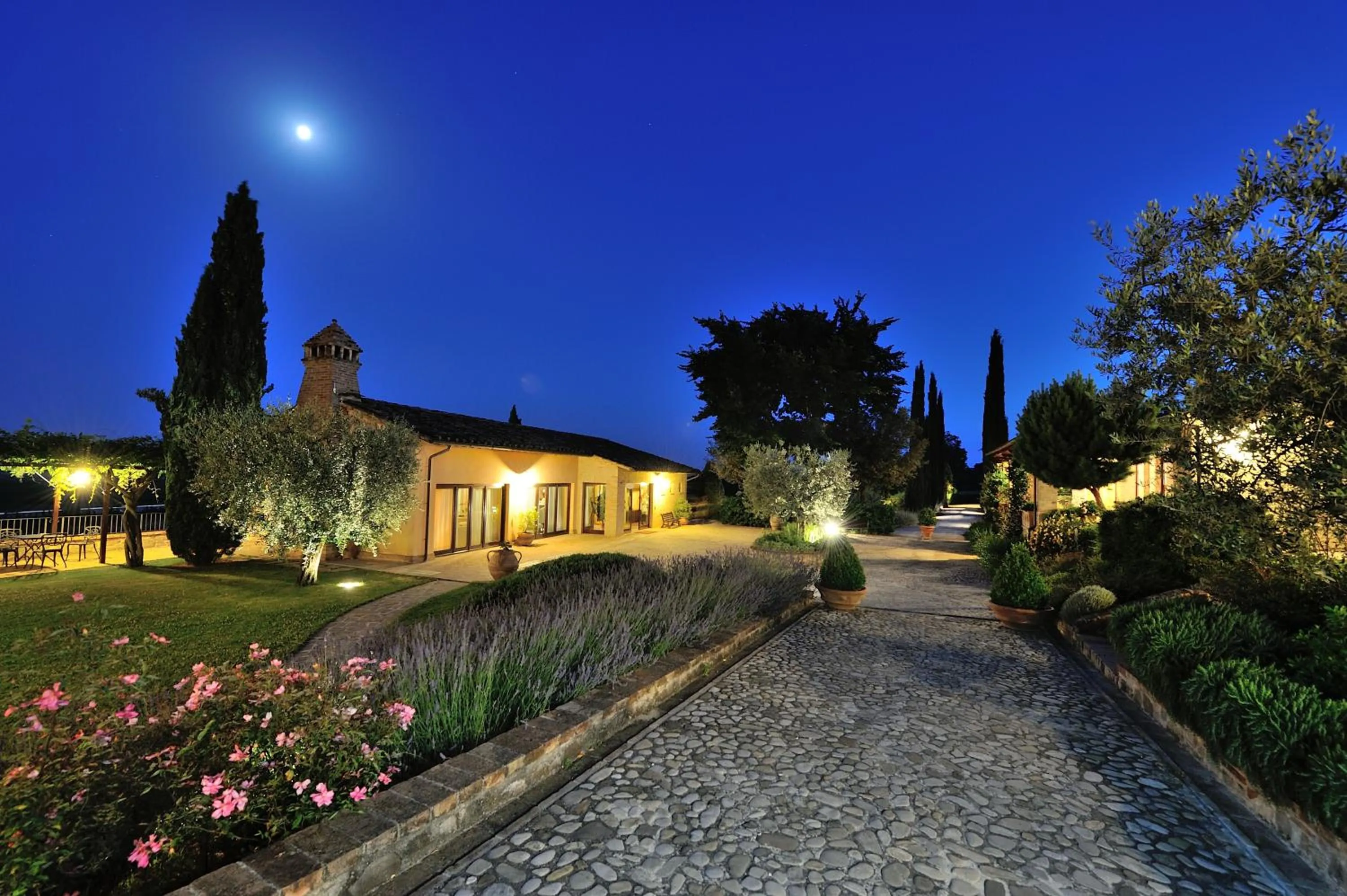 Facade/entrance in Ripa Relais Colle Del Sole