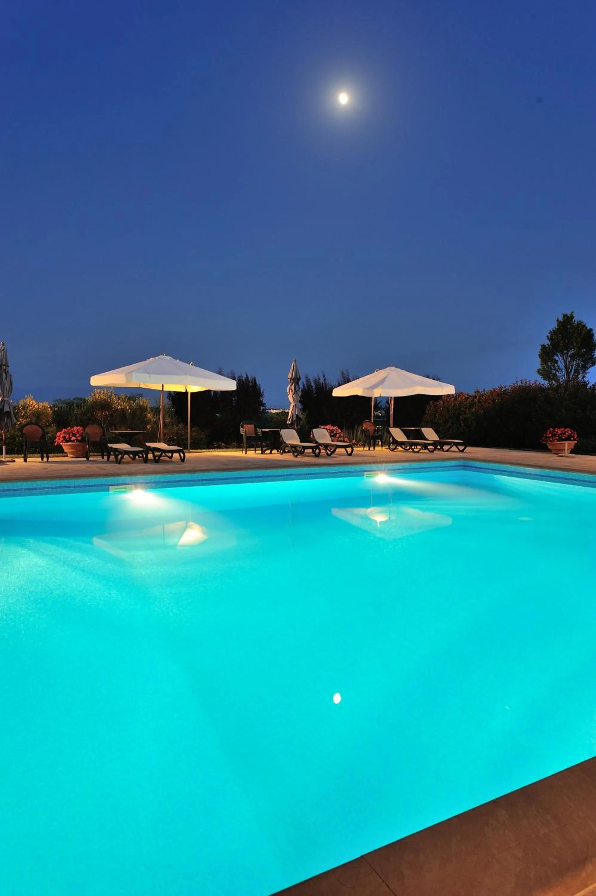 Swimming pool in Ripa Relais Colle Del Sole