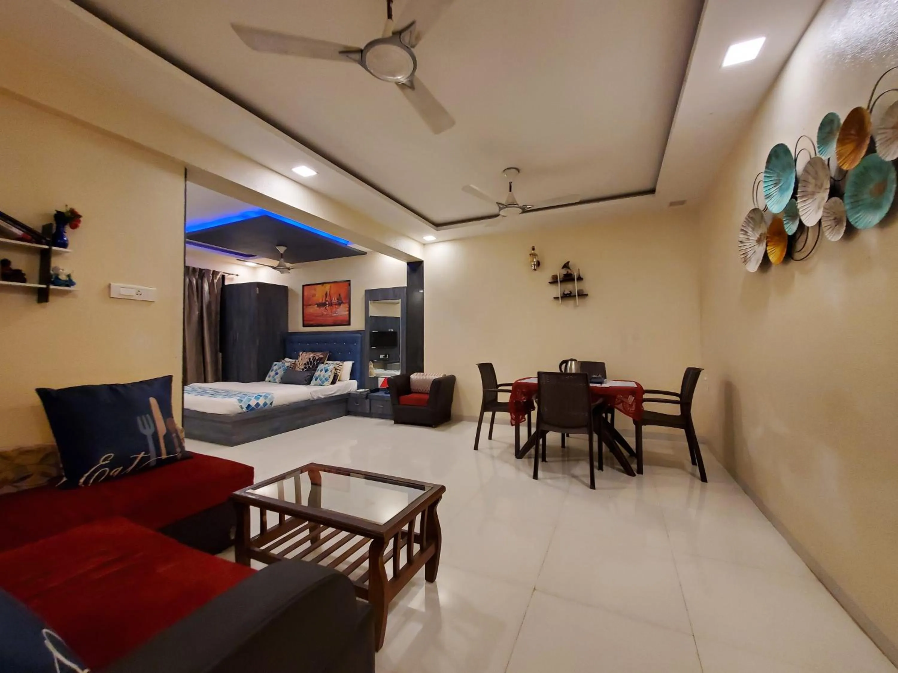 Living room, Bed in Hotel Mari Aai Residency