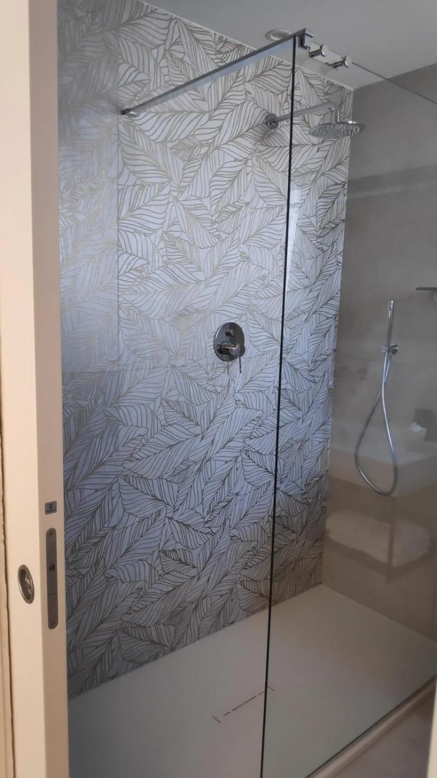 Shower in Hotel Ascot Riccione
