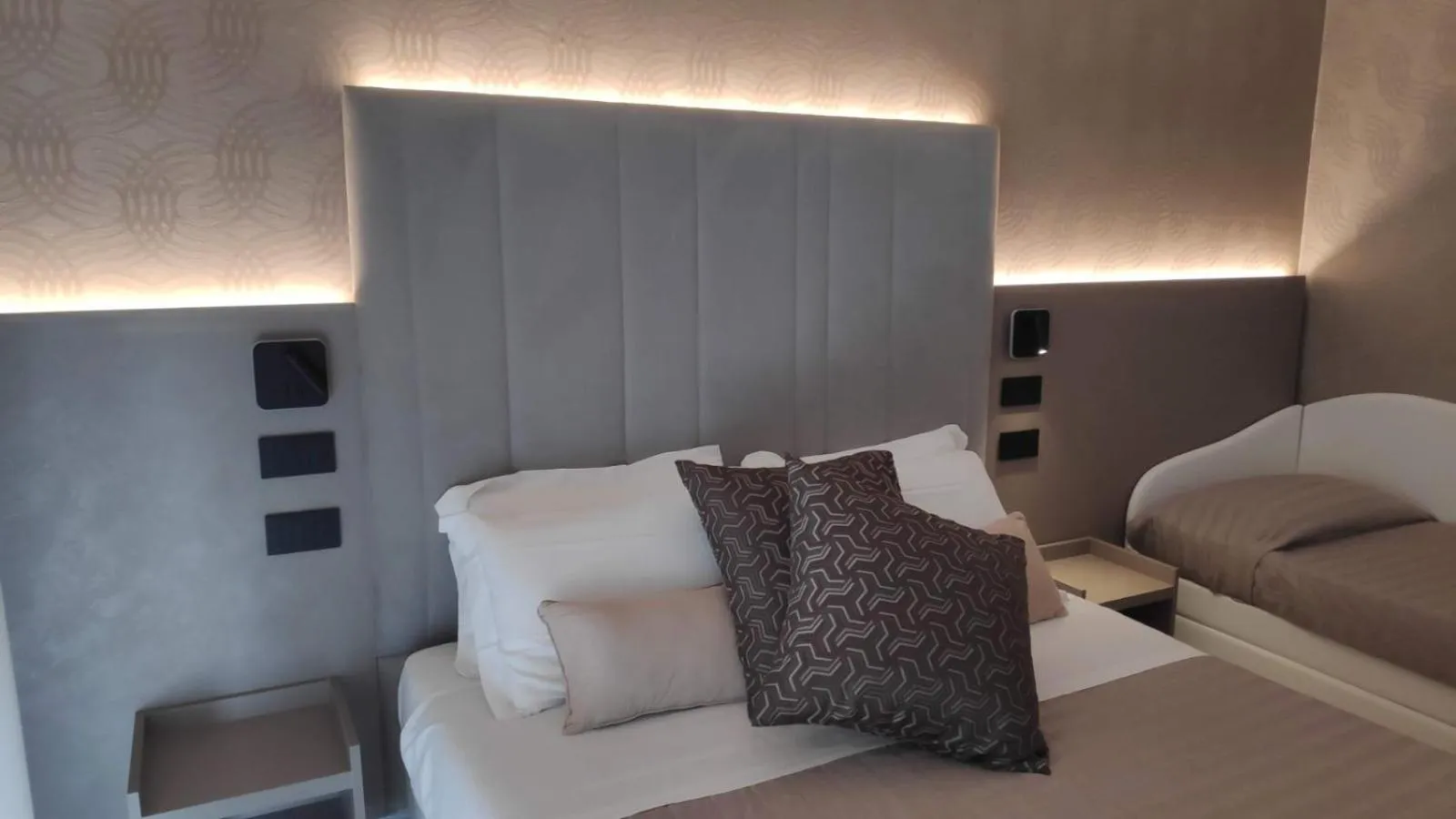 Photo of the whole room, Bed in Hotel Ascot Riccione