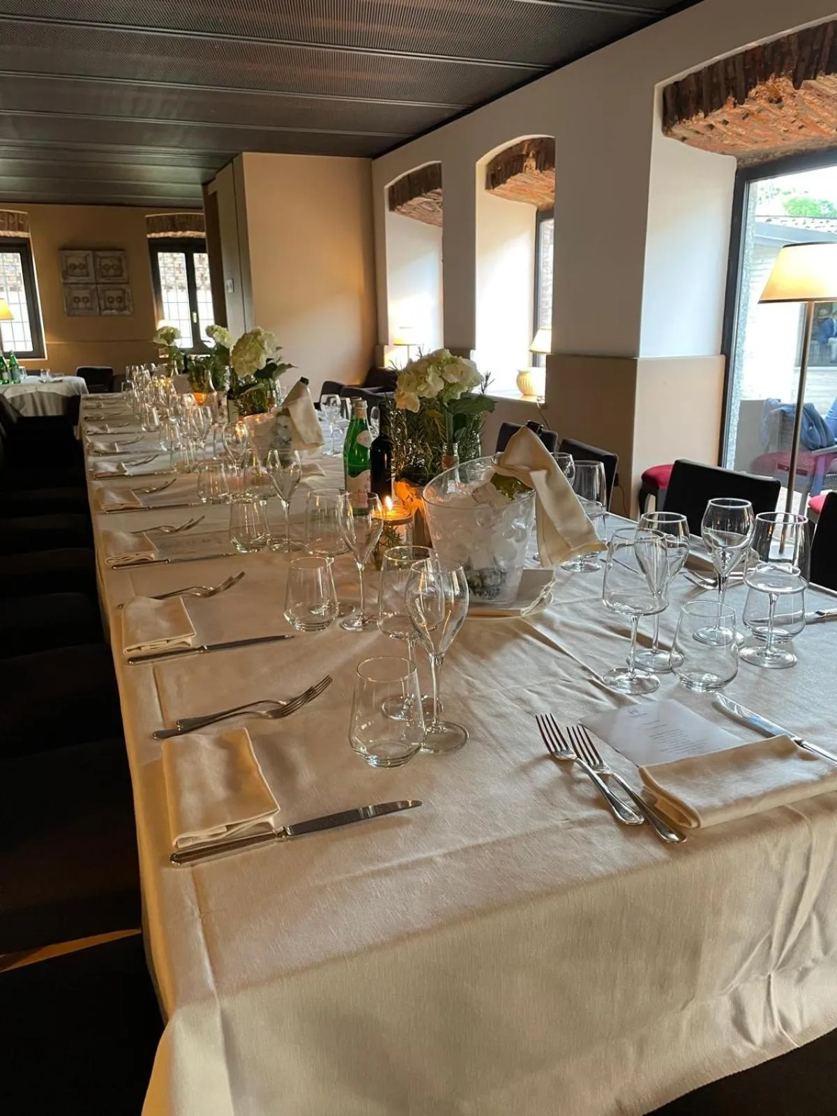 LEAR • Dining Club