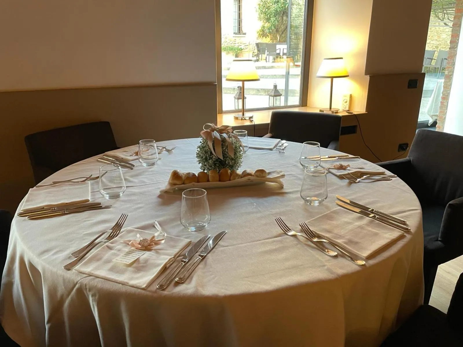 LEAR • Dining Club