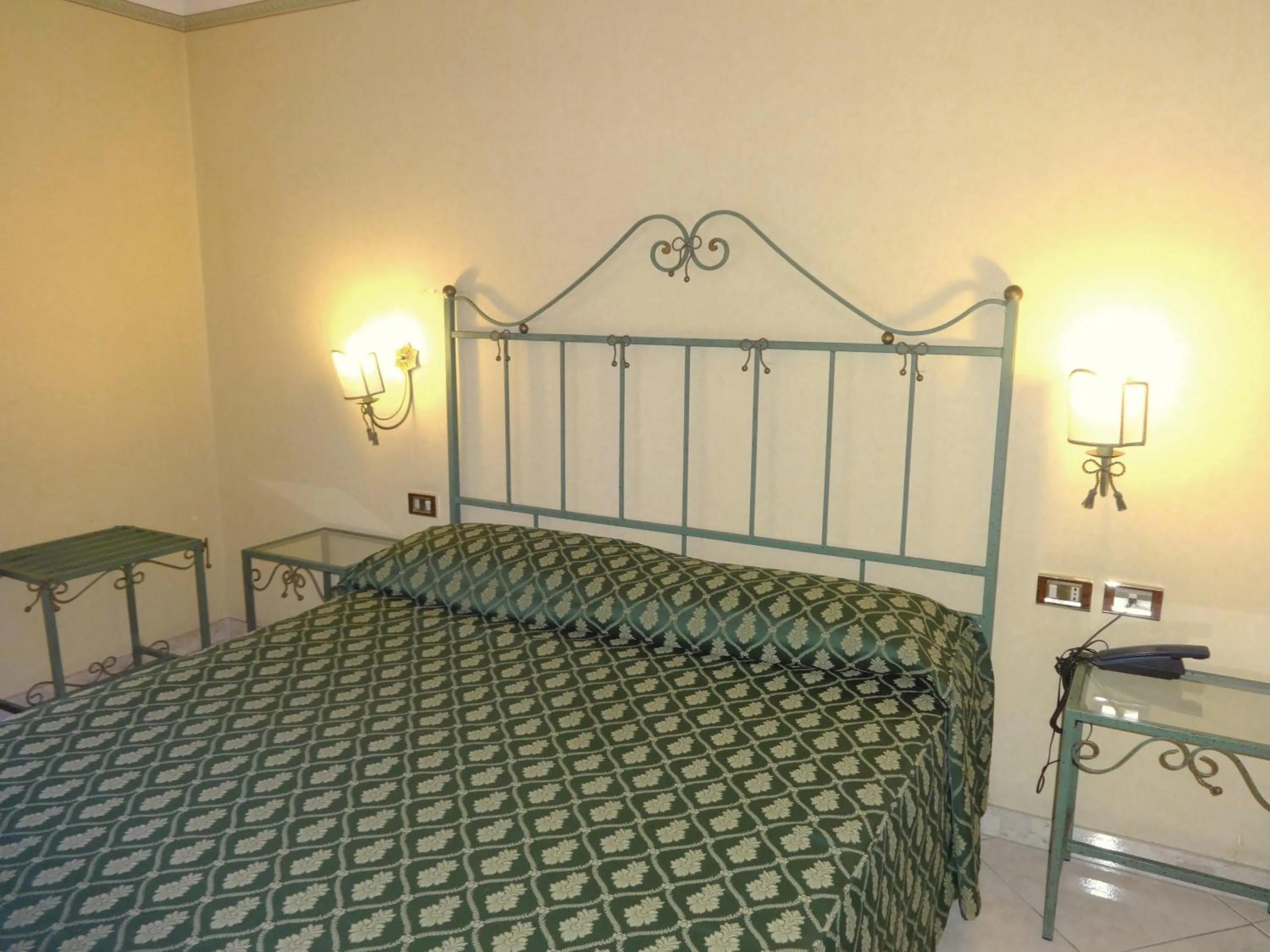 Bed in Hotel Centrale Europa