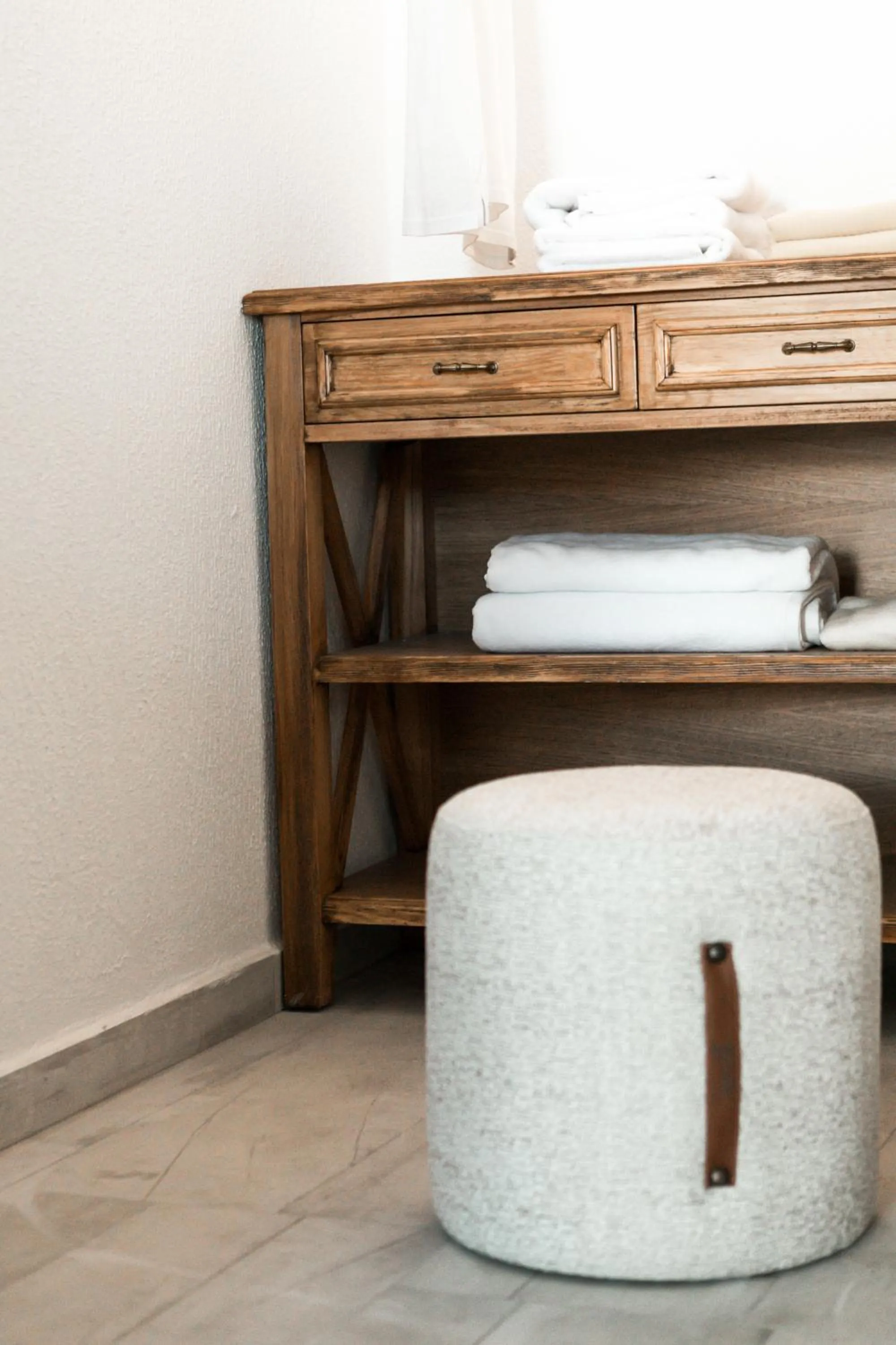 wardrobe in Molo Urla