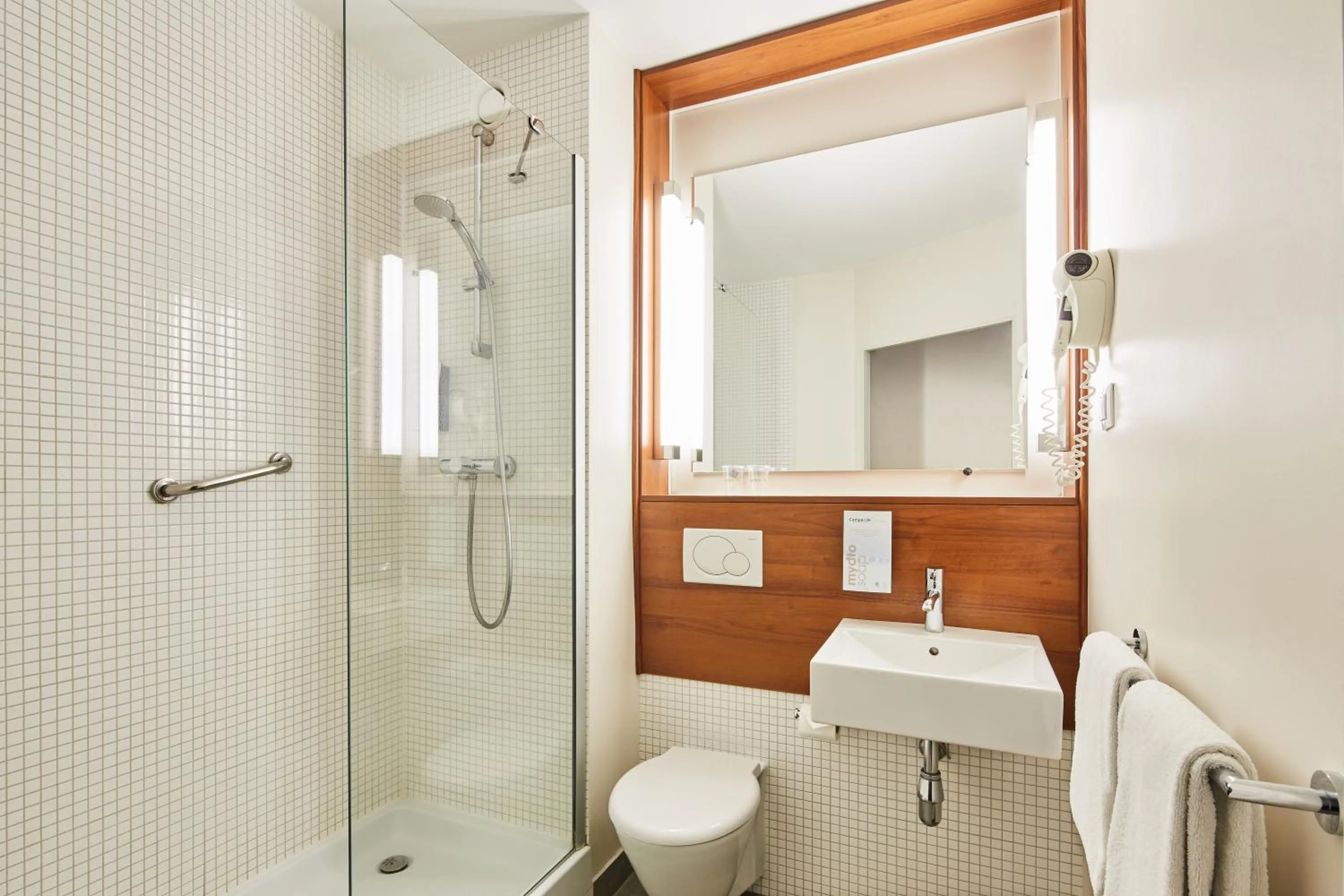 Shower in Campanile Łódź