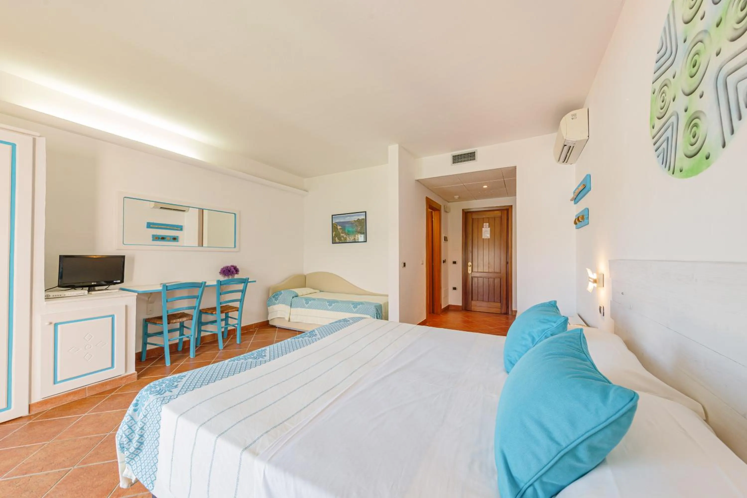 Photo of the whole room in LH Hotel La Funtana