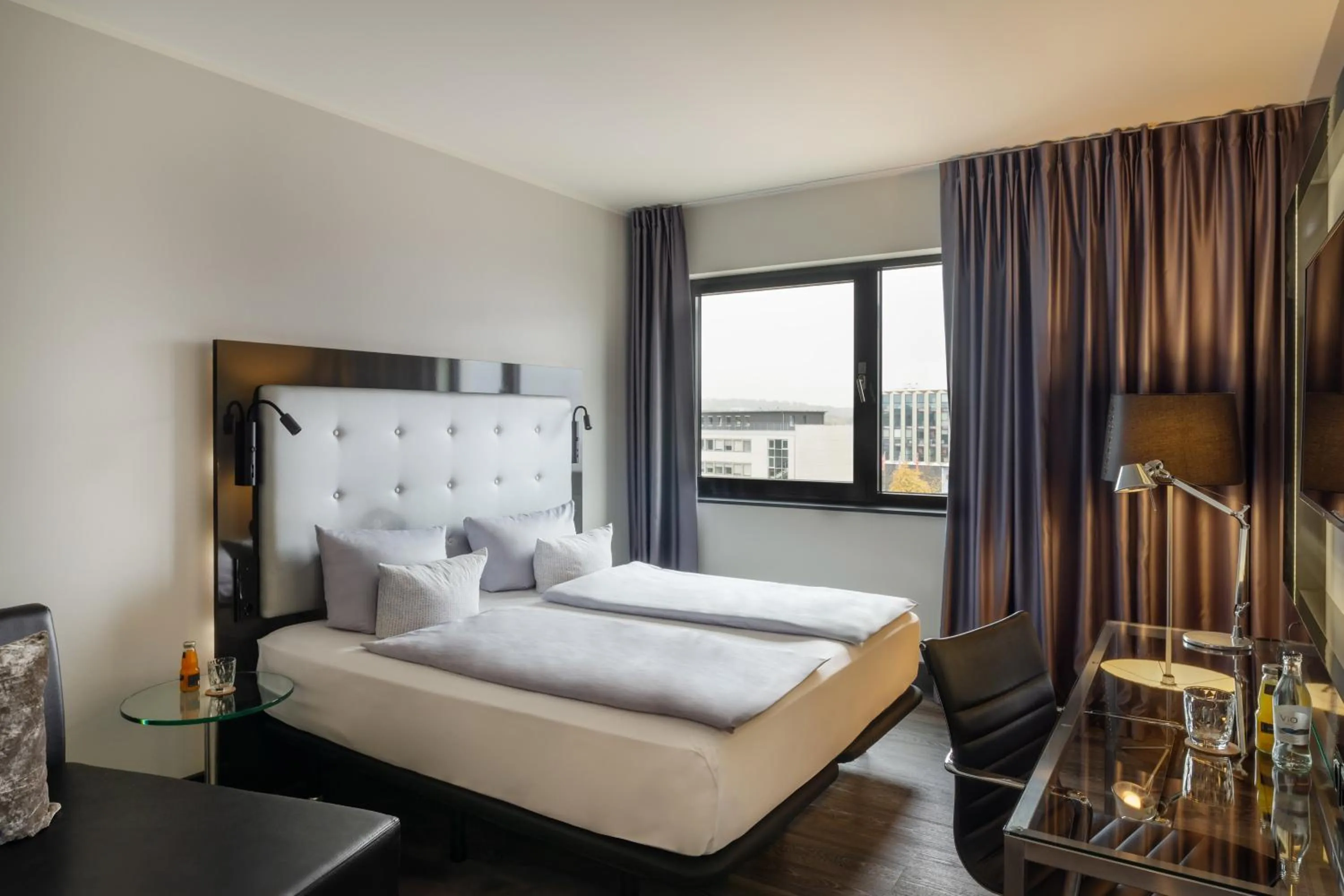 Bed in INNSiDE by Meliá Wolfsburg