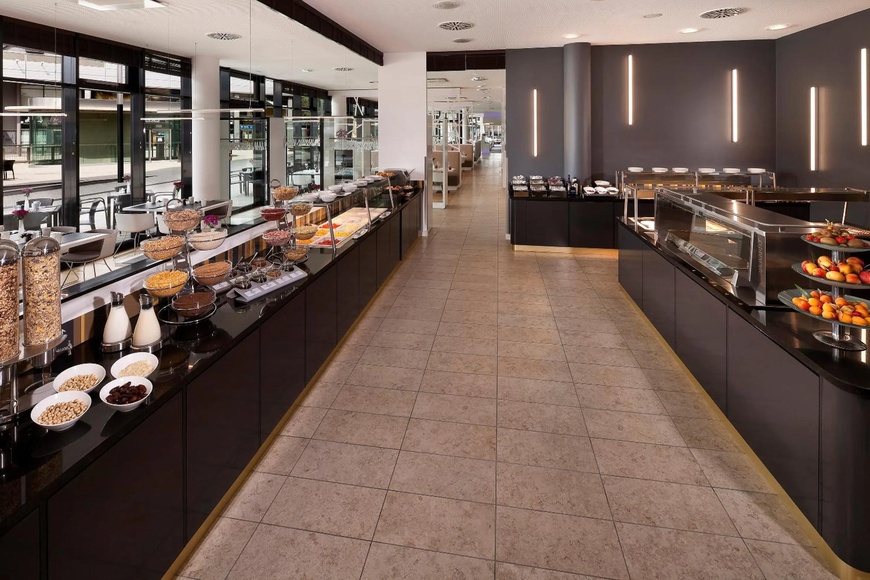 Restaurant/places to eat in INNSiDE by Meliá Wolfsburg