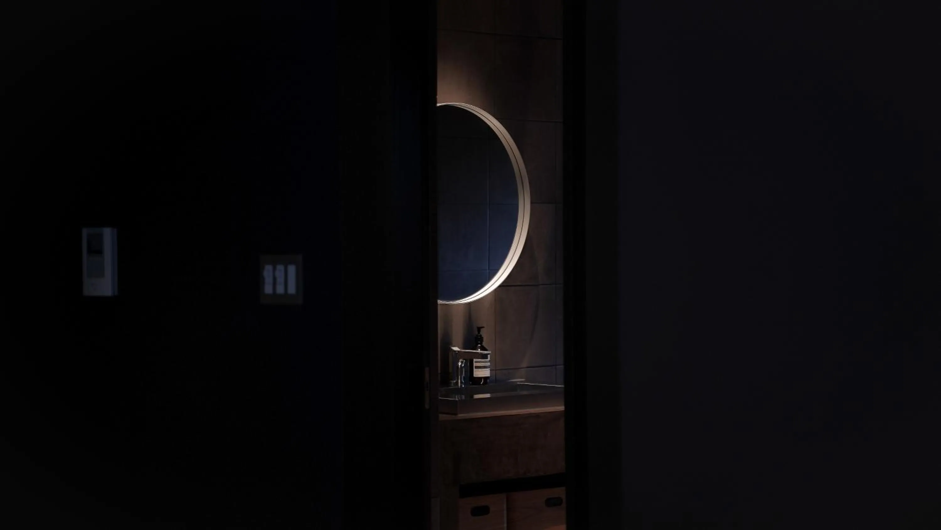 Shower in deigo ISHIGAKI ｜沖縄石垣島の一棟貸し別荘［泥娯］