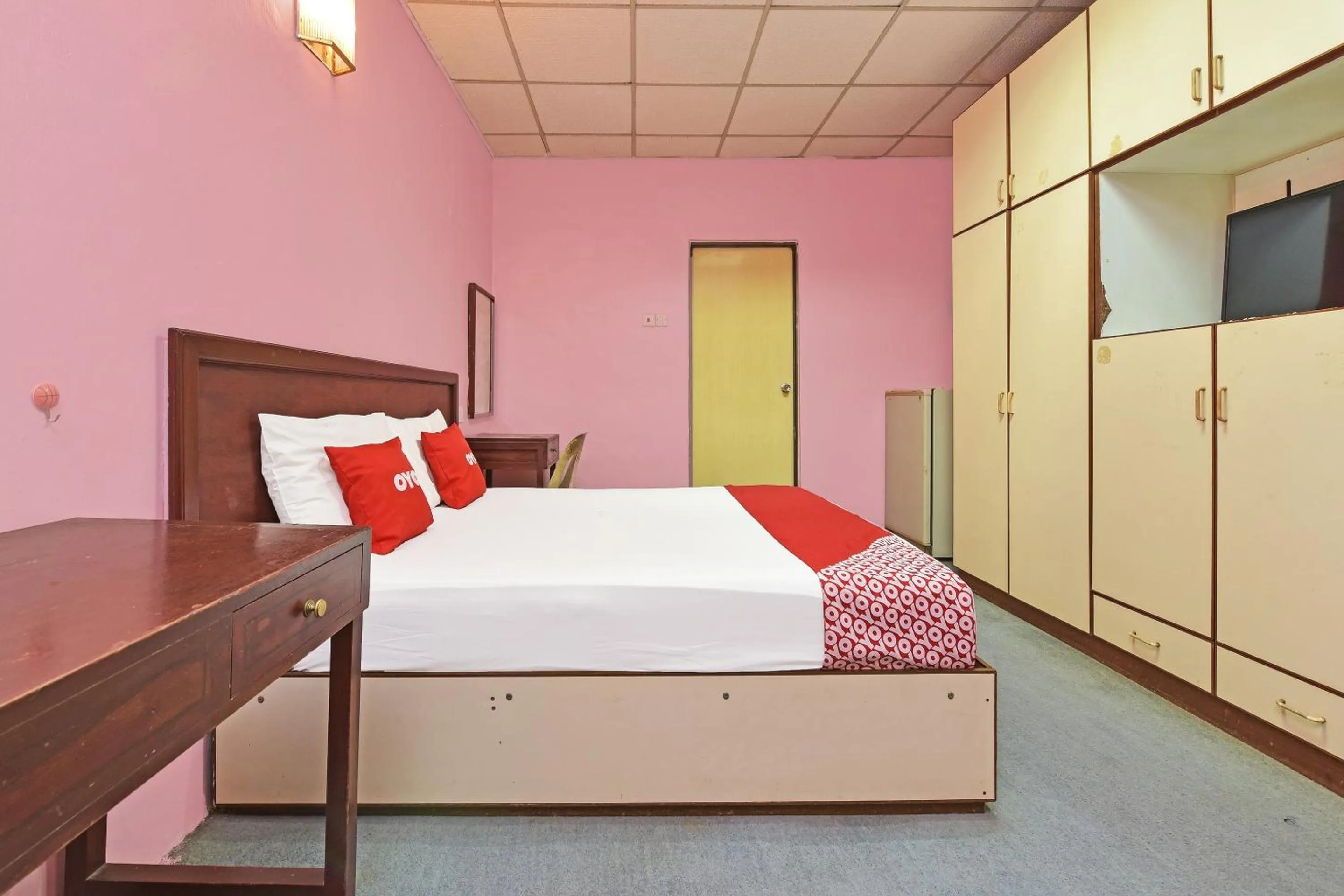 Bedroom, Bed in Hotel O Villa De Rose