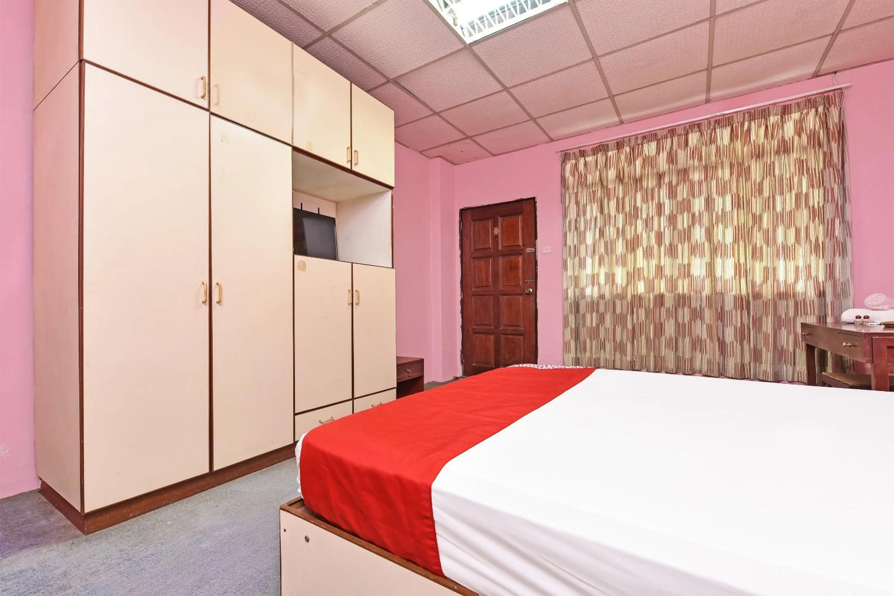 Bedroom, Bed in Hotel O Villa De Rose