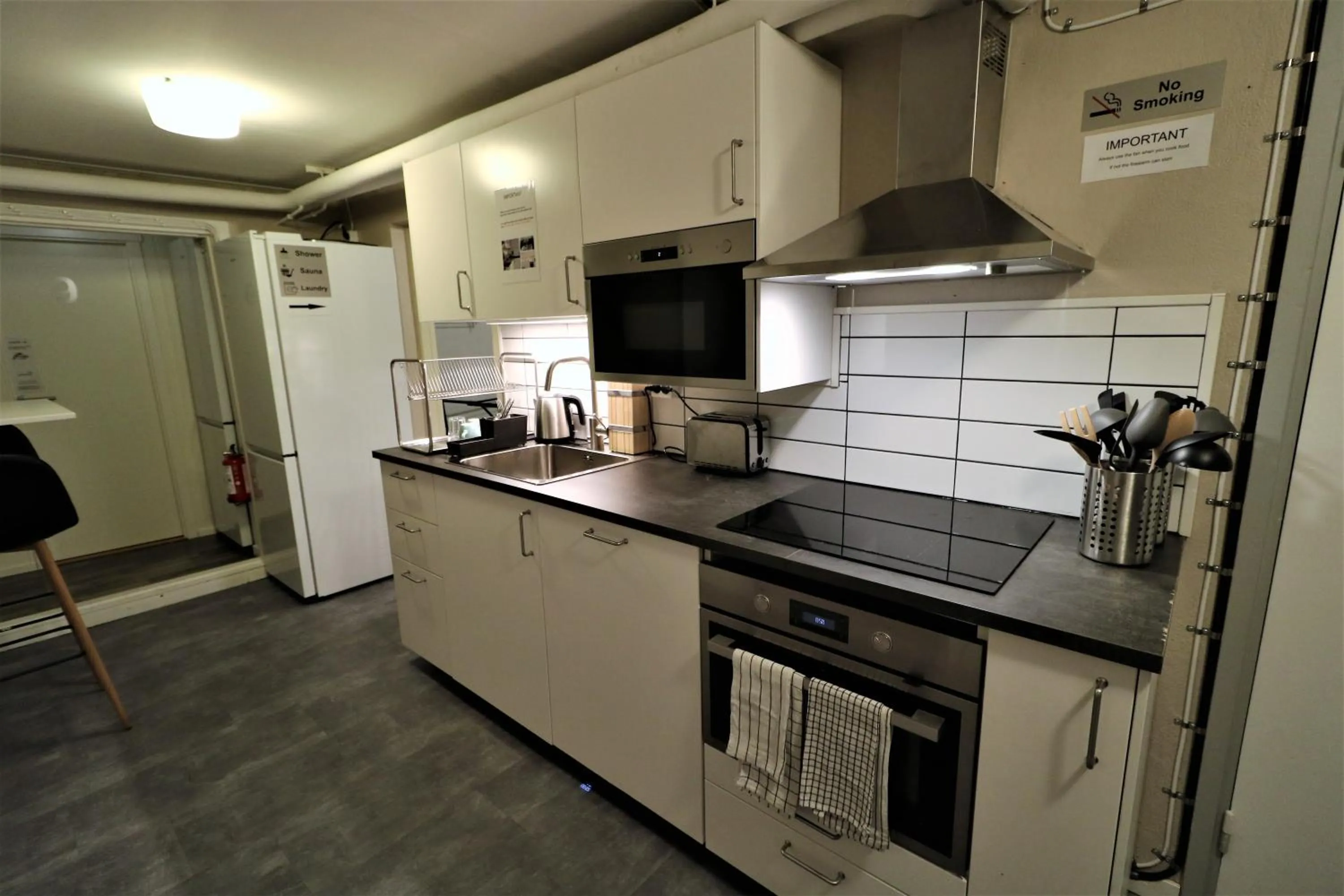 Communal kitchen in RIBO Apartment Arctic