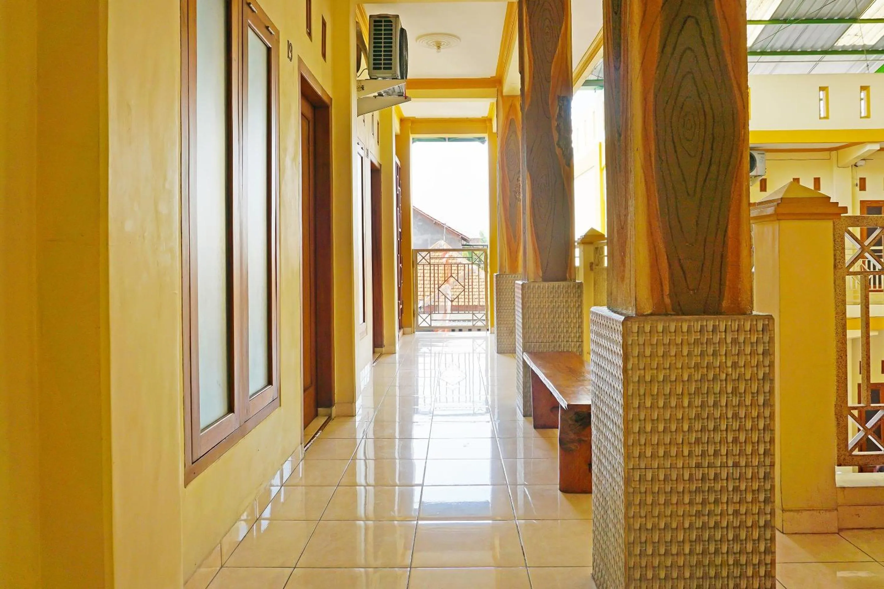 Lobby or reception in OYO 91580 Kost Bougenville Syariah
