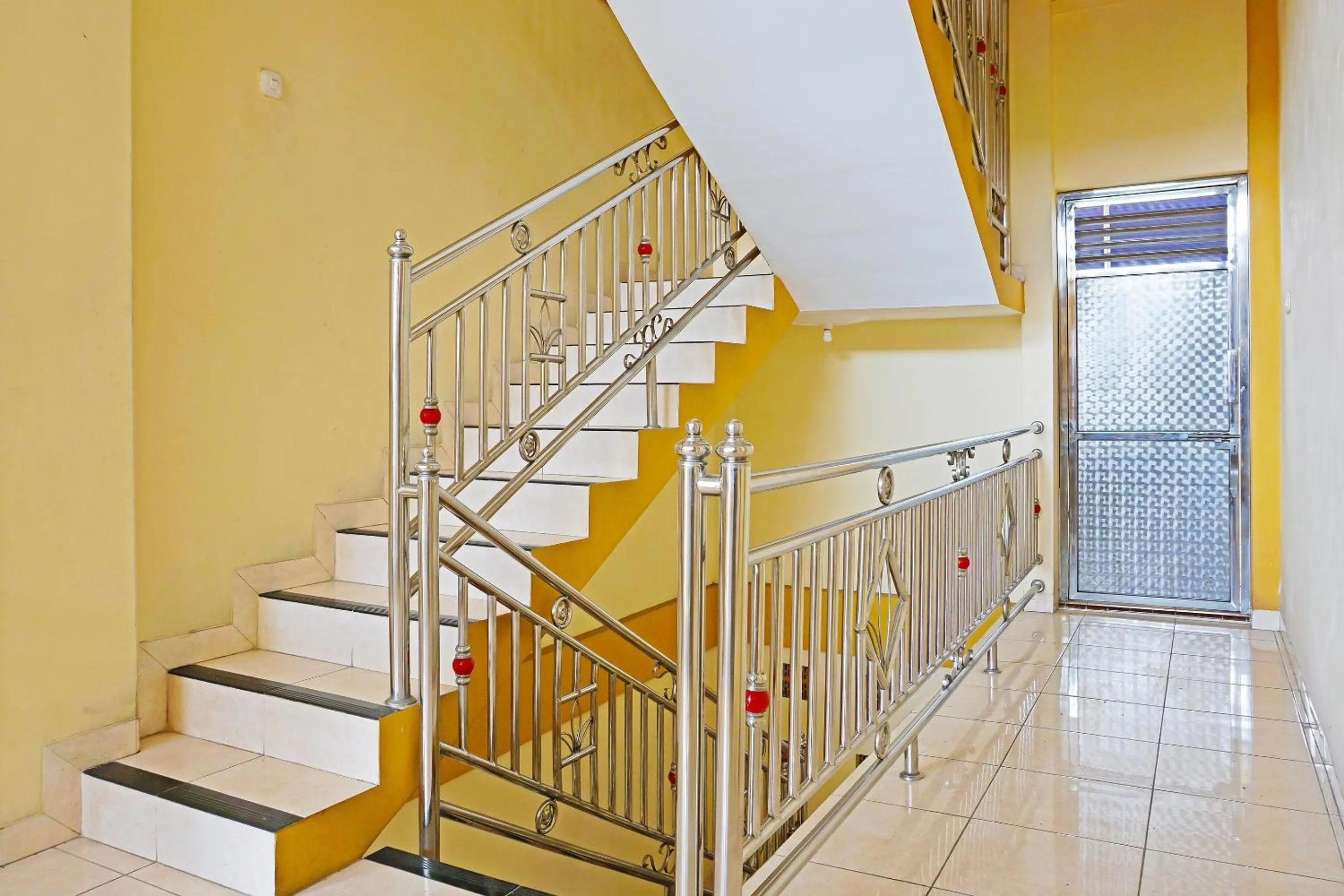 Lobby or reception in OYO 91580 Kost Bougenville Syariah