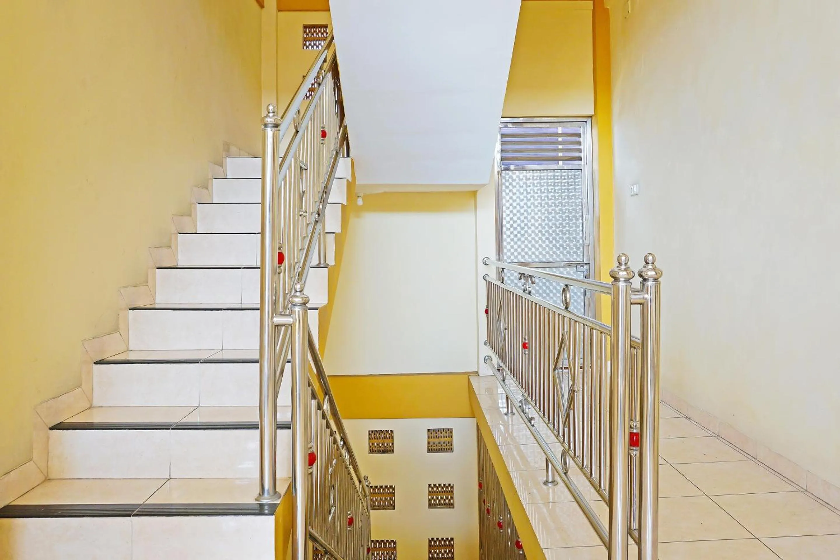 Lobby or reception in OYO 91580 Kost Bougenville Syariah