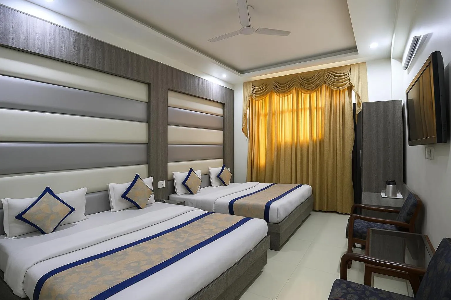 Bed in HOTEL Grand JAGDISH RESIDENCY
