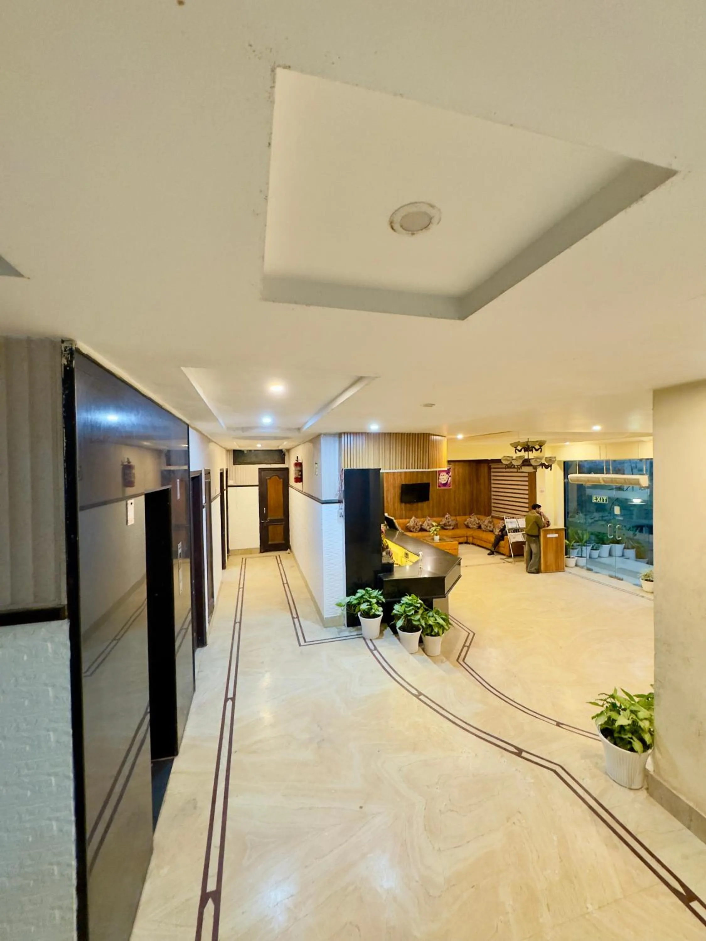 HOTEL Grand JAGDISH RESIDENCY