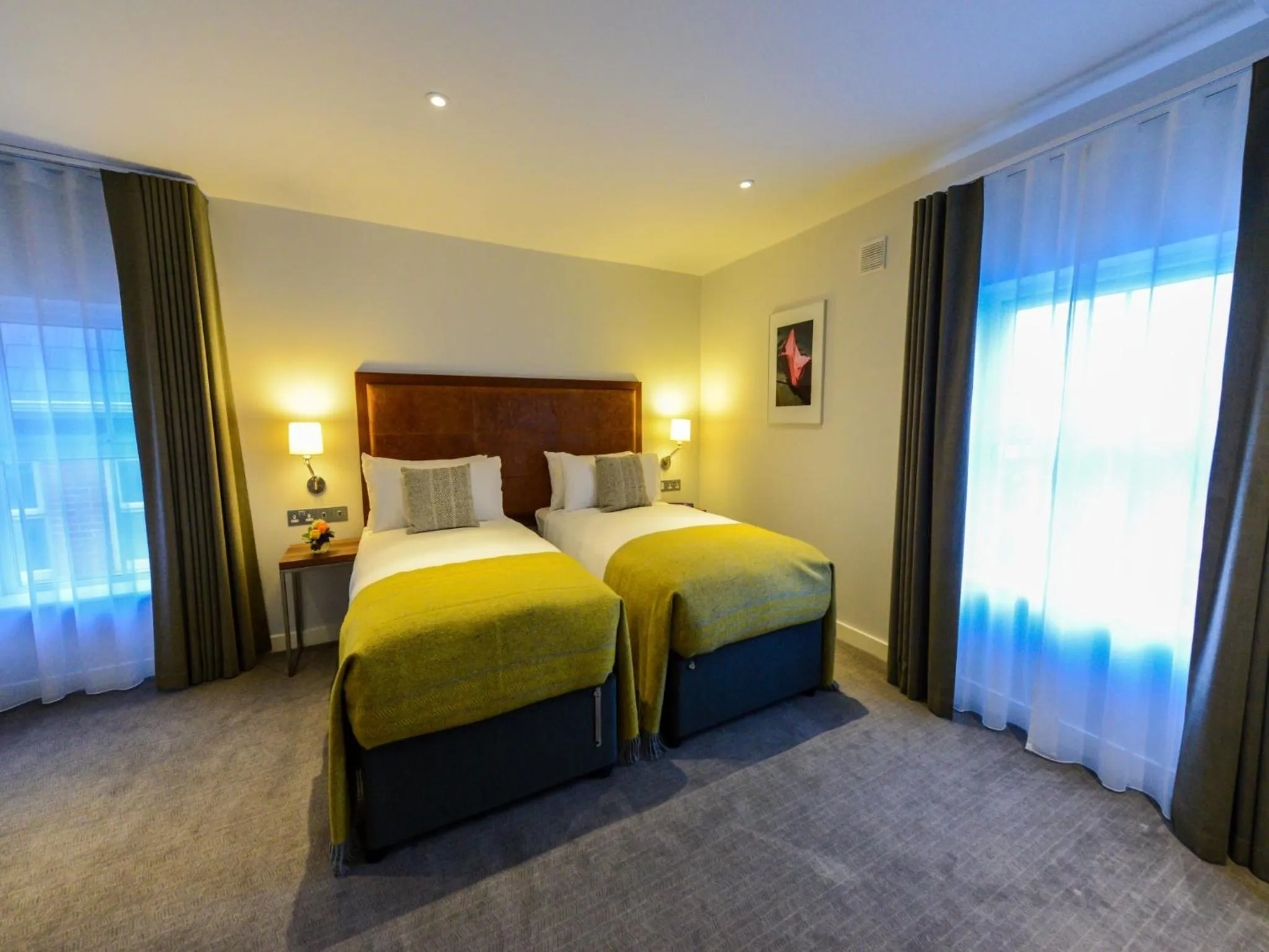 Bedroom, Bed in PREMIER SUITES Dublin, Ballsbridge