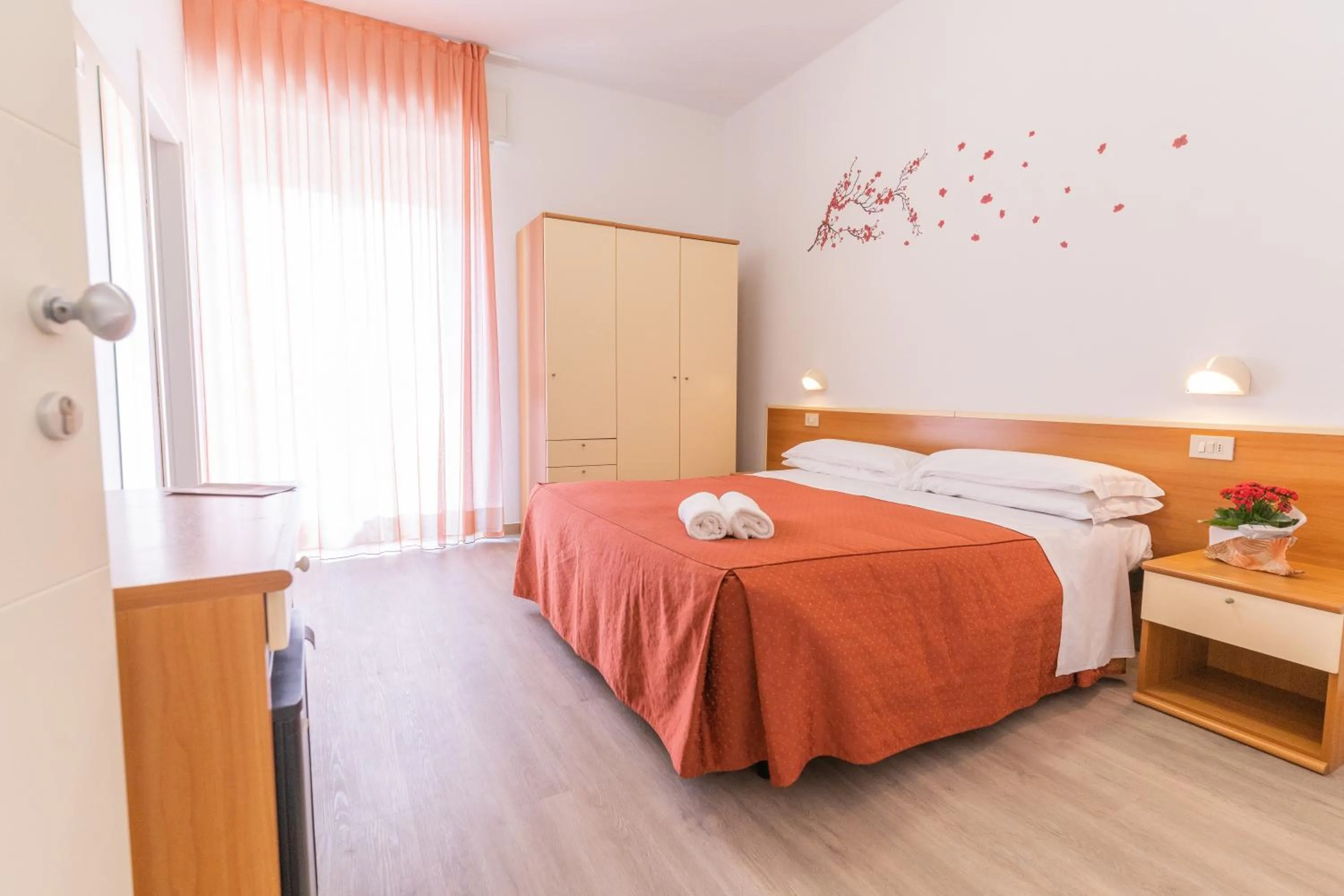 Bedroom, Bed in Hotel Dusseldorf