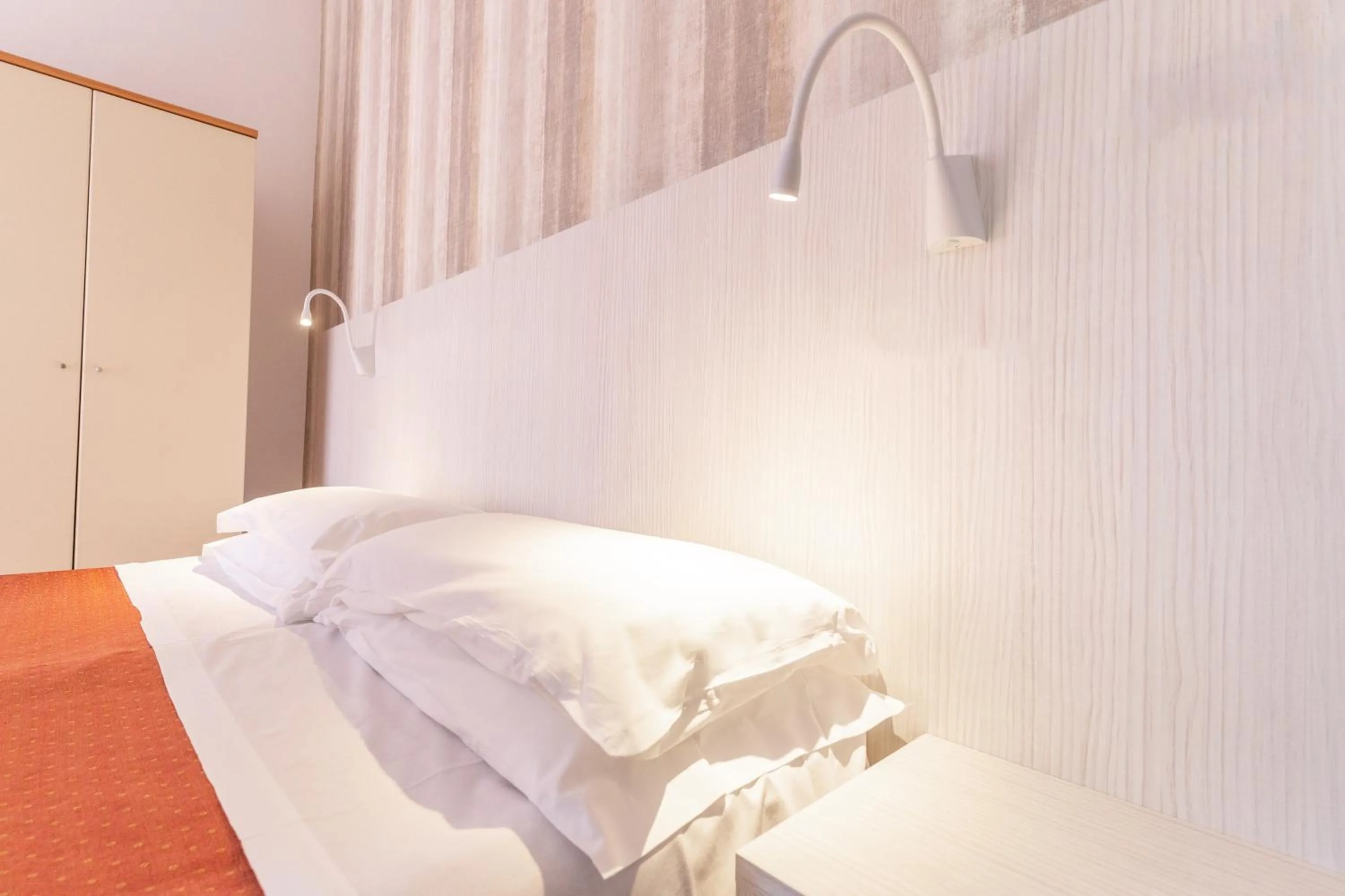 Photo of the whole room, Bed in Hotel Dusseldorf