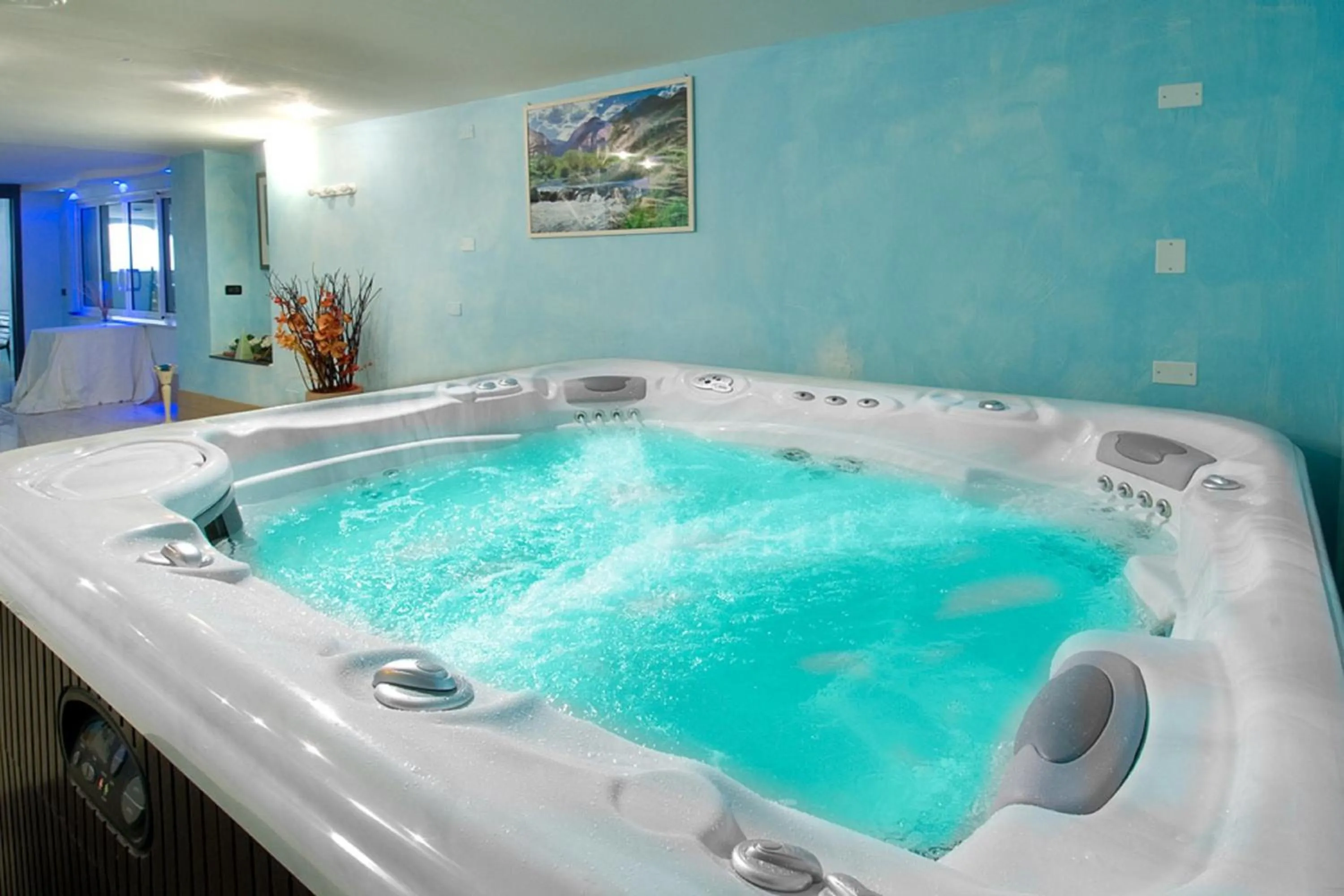 Hot Tub in Hotel Dusseldorf