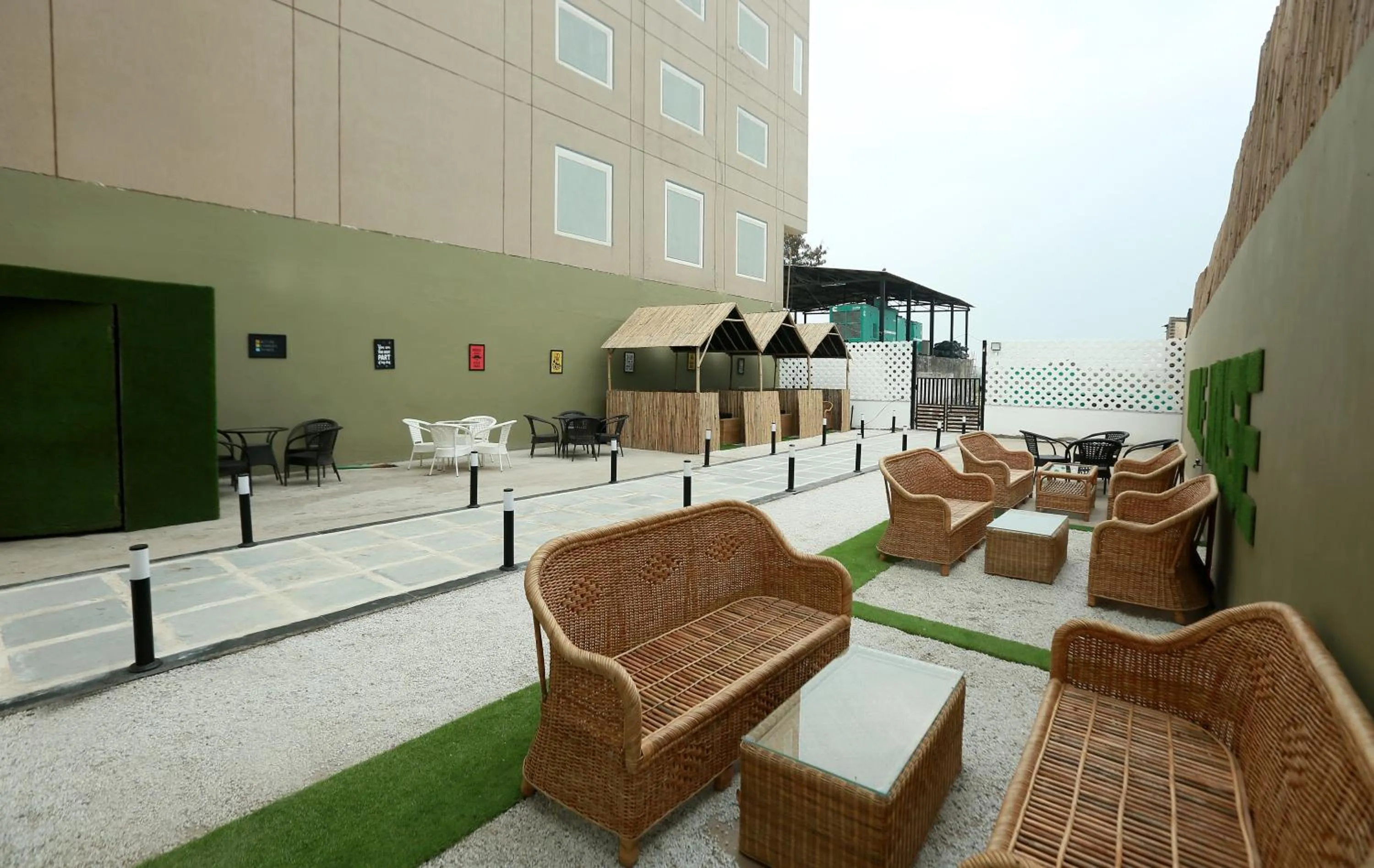 Patio in Hotel The Spades