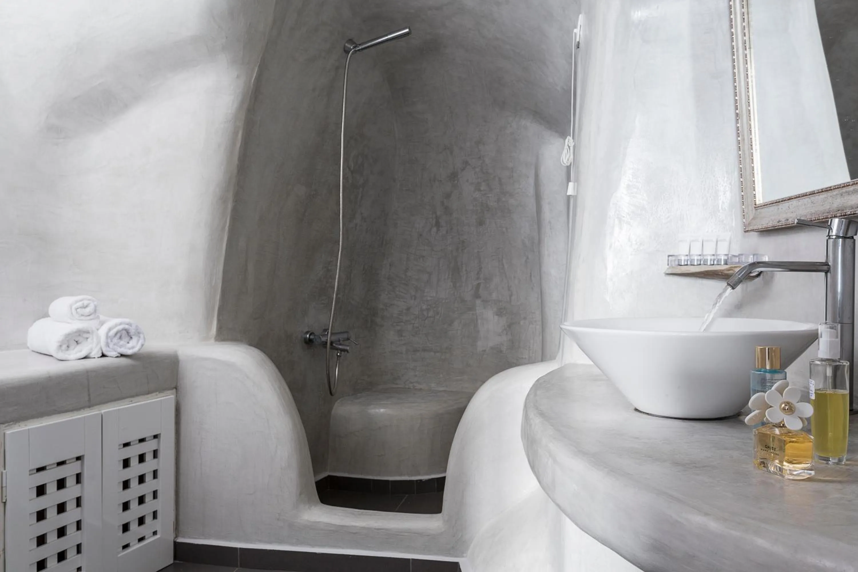 Bathroom in Aroma Suites