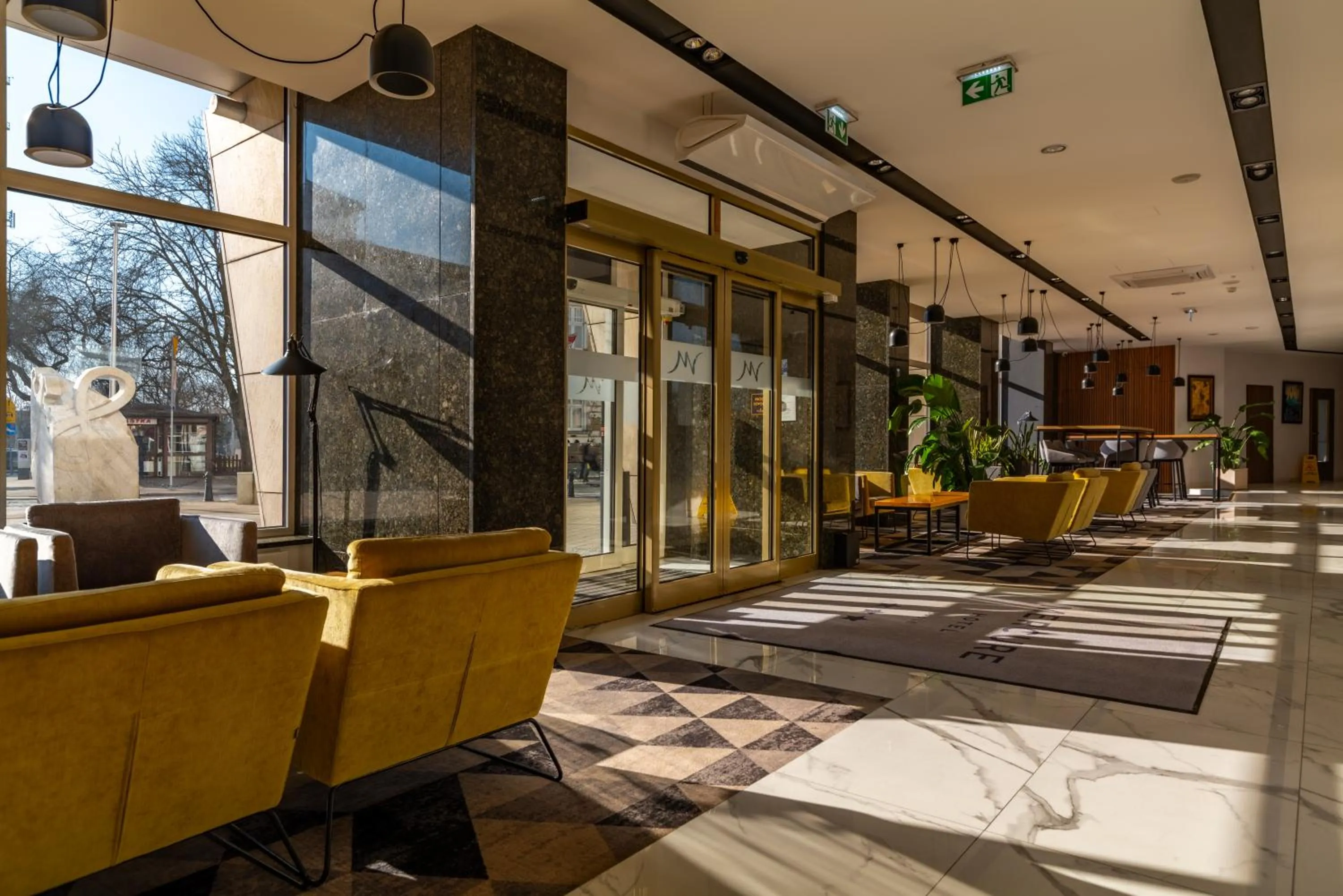 Lobby or reception in Mercure Opole